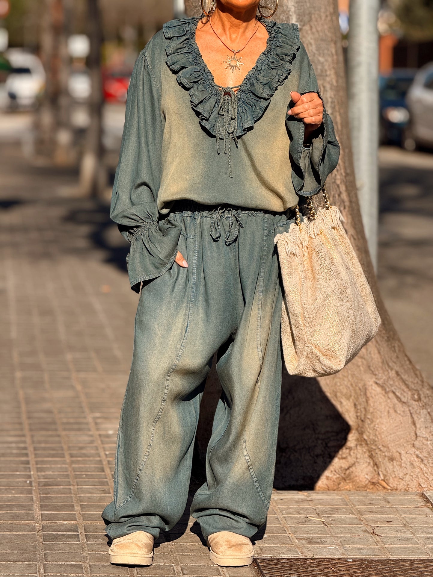 BLUSA VAQUEROS VOLANTE MULTICOLOR