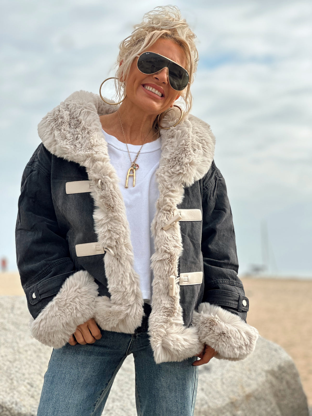 CHAQUETA MAGUY VAQUERO-PELO SINTÉTICO GRIS