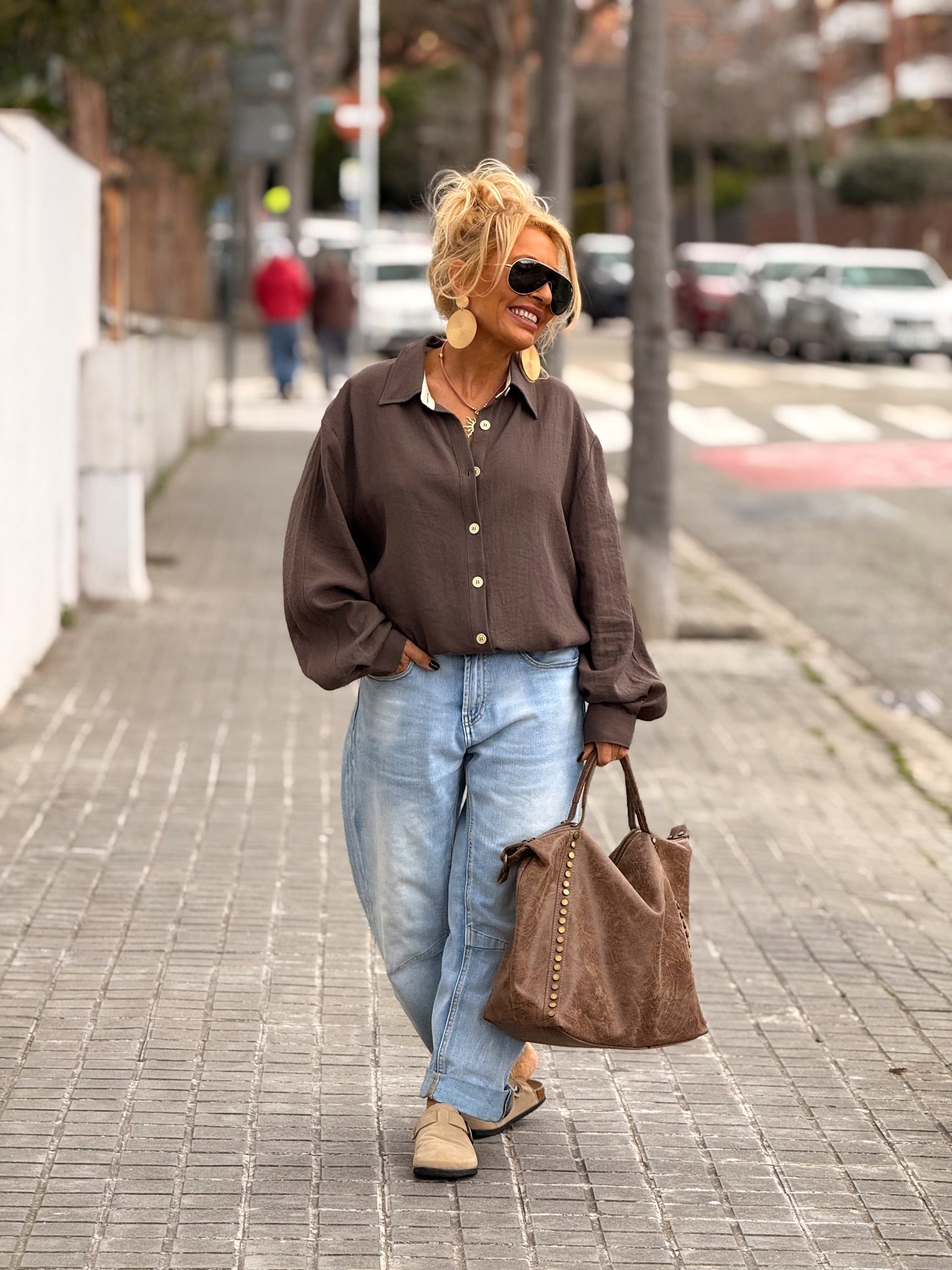 CAMISA OVERSIZE JULIE MARRÓN