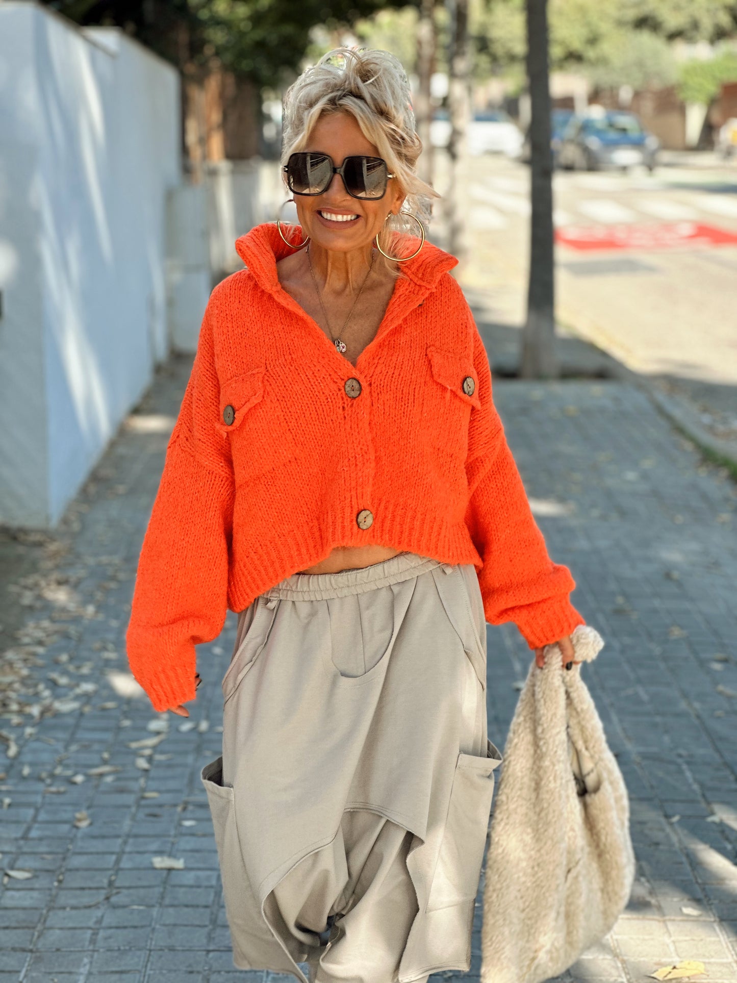 CHAQUETA DE PUNTO CROP-TOP NARANJA