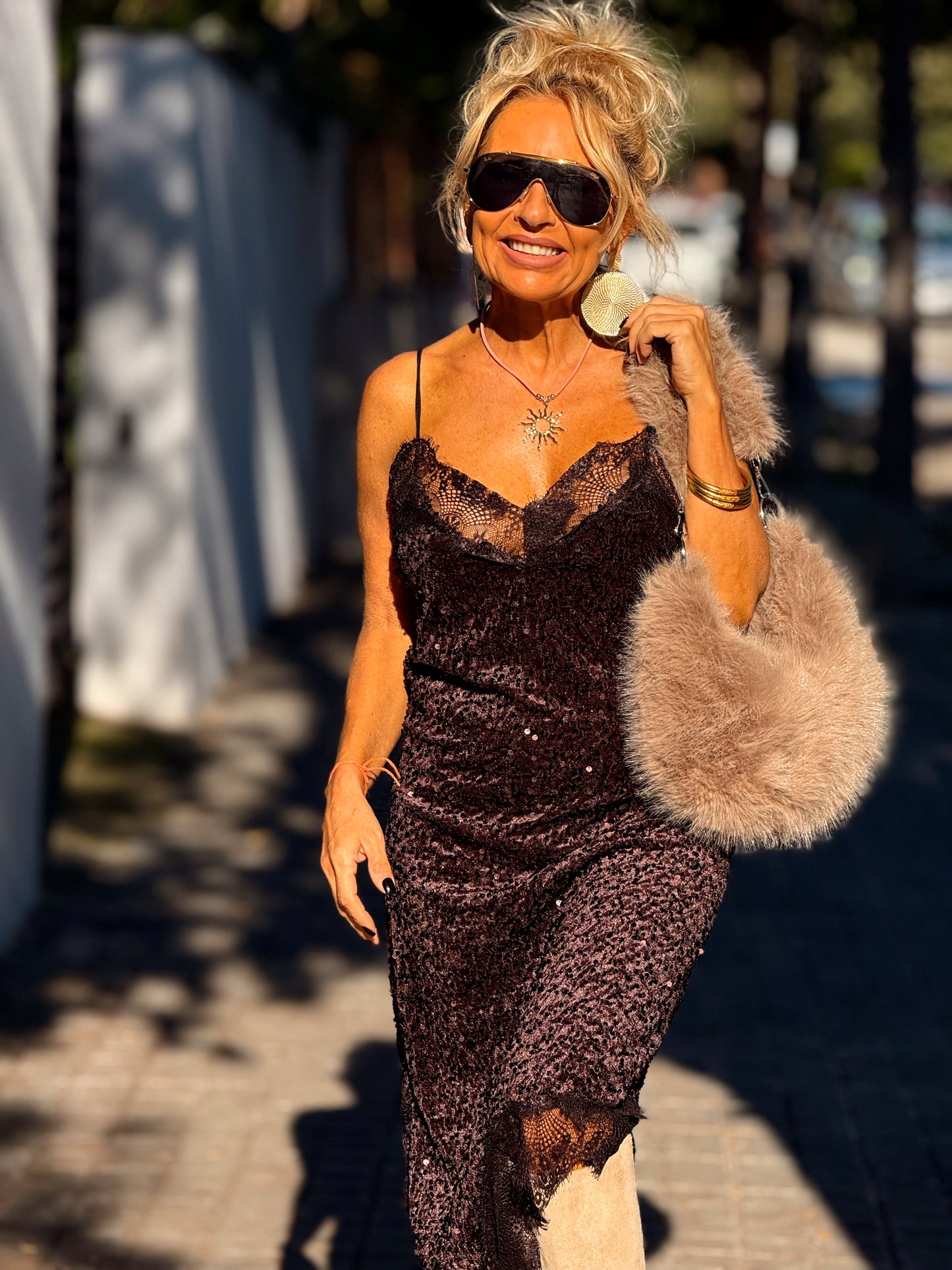 VESTIDO LENTEJUELAS MARRÓN