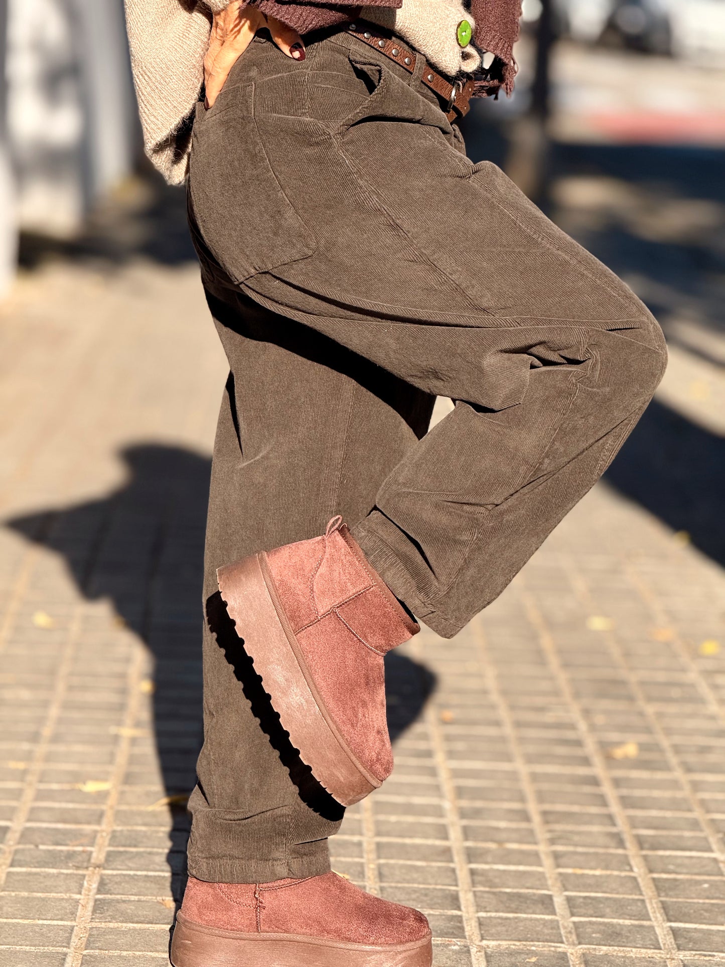 PANTALON CON CINTURÓN PEDRO MARRÓN
