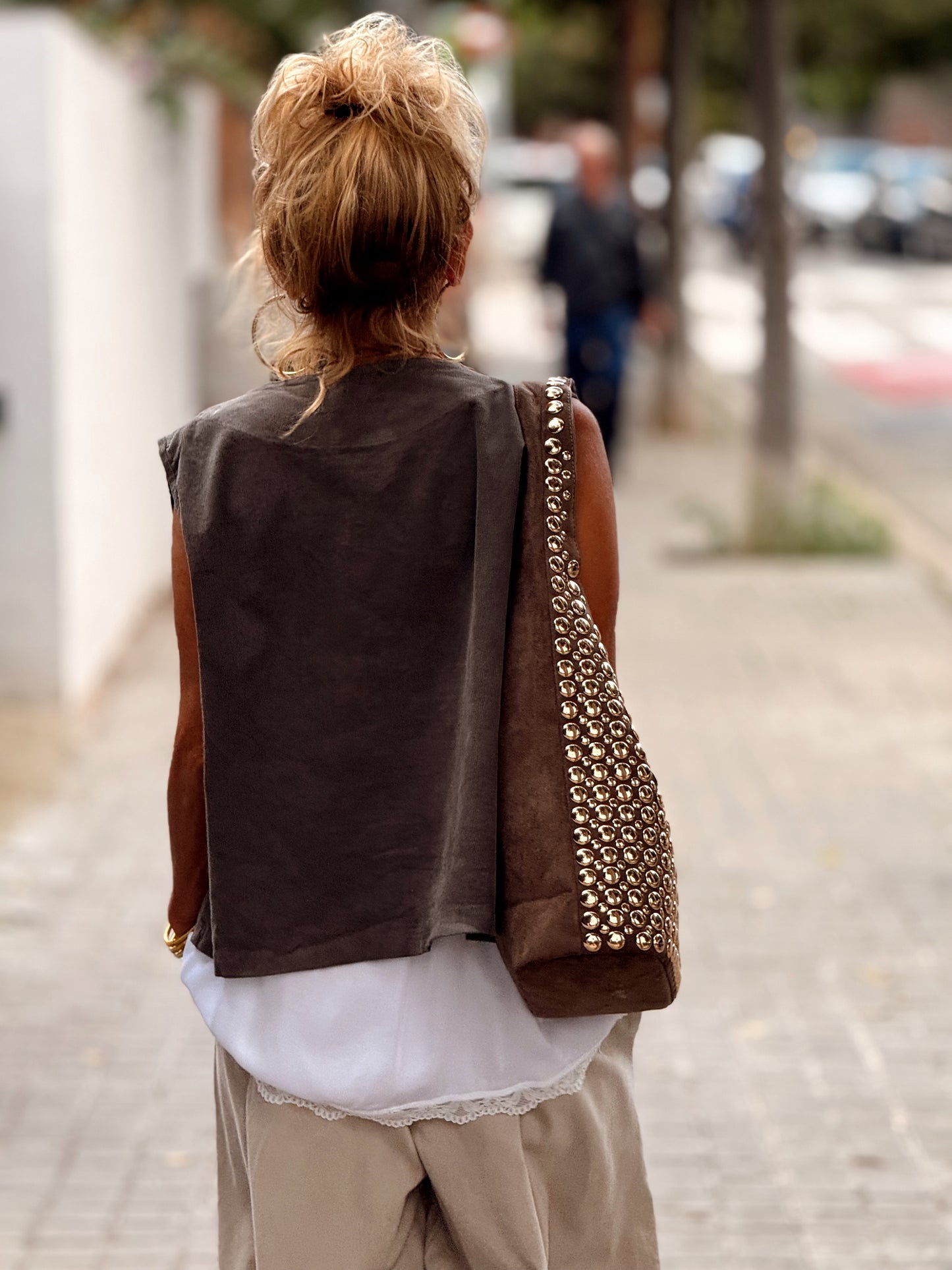 BOLSO TACHAS MULTICOLOR