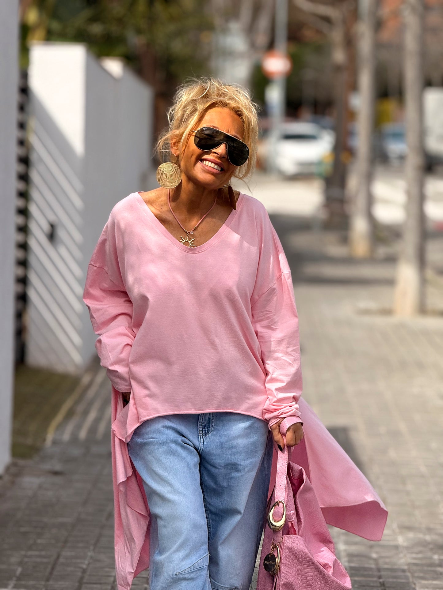 CAMISETA OVERSIZE ASIMÉTRICA MULTICOLOR