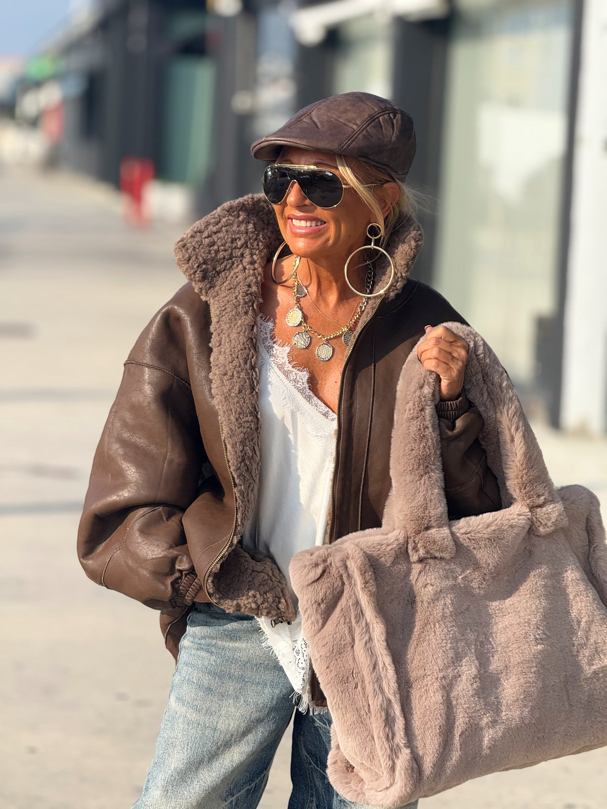 CHAQUETA OVERSIZE REVERSIBLE MOKA