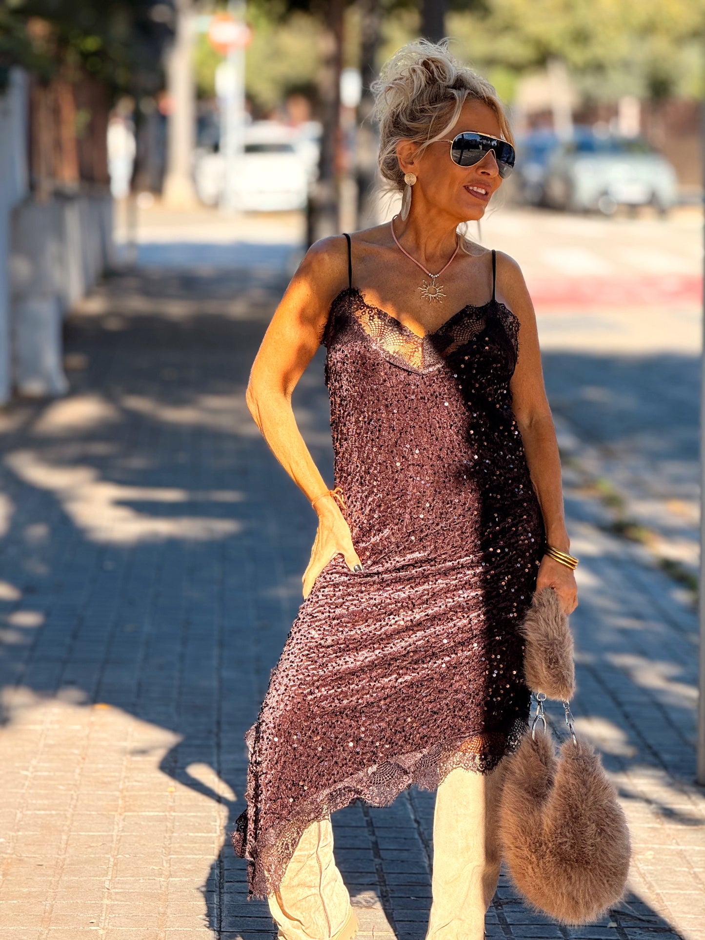 VESTIDO LENTEJUELAS MARRÓN