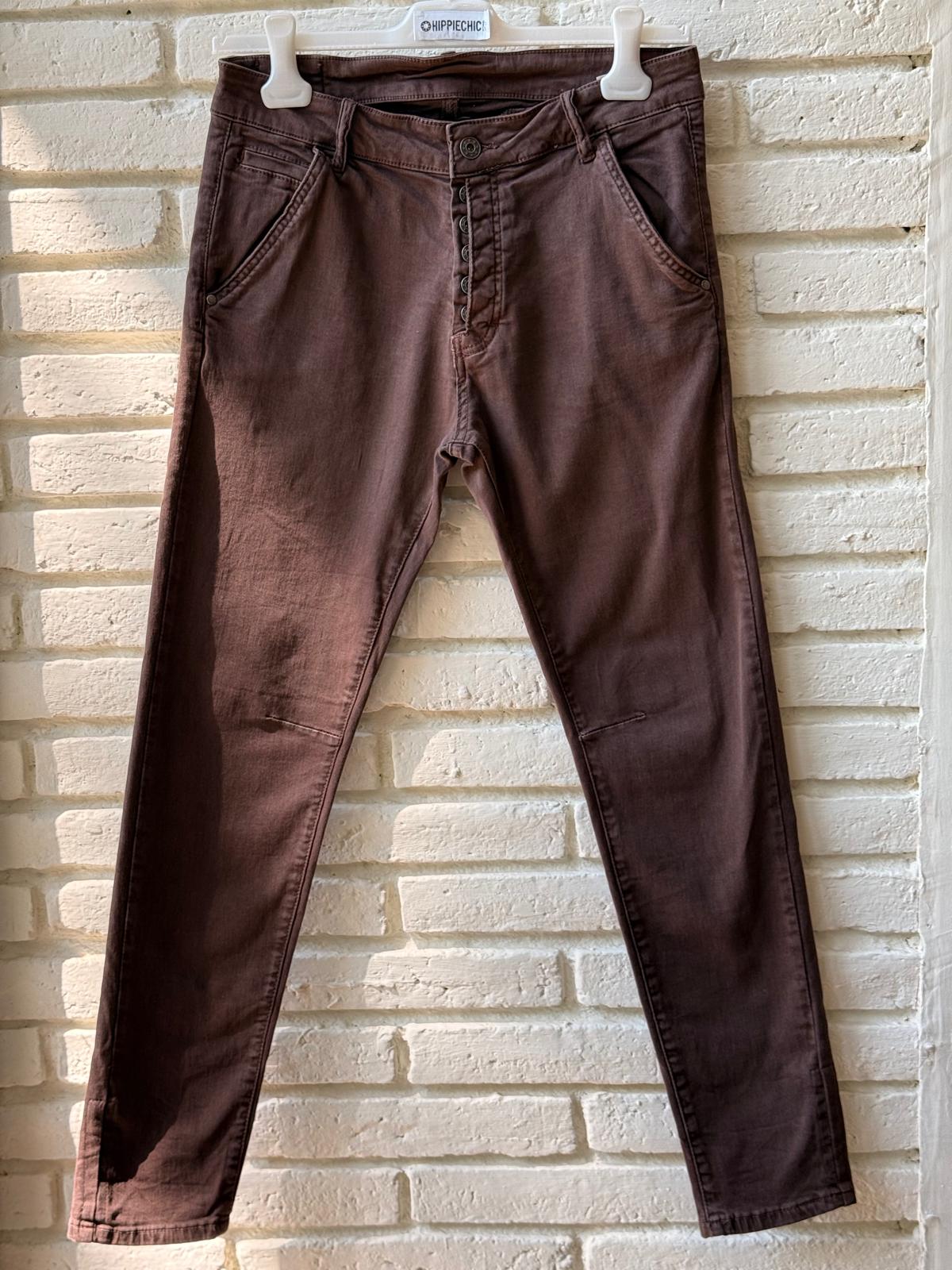 PANTALÓN BENI MARRÓN