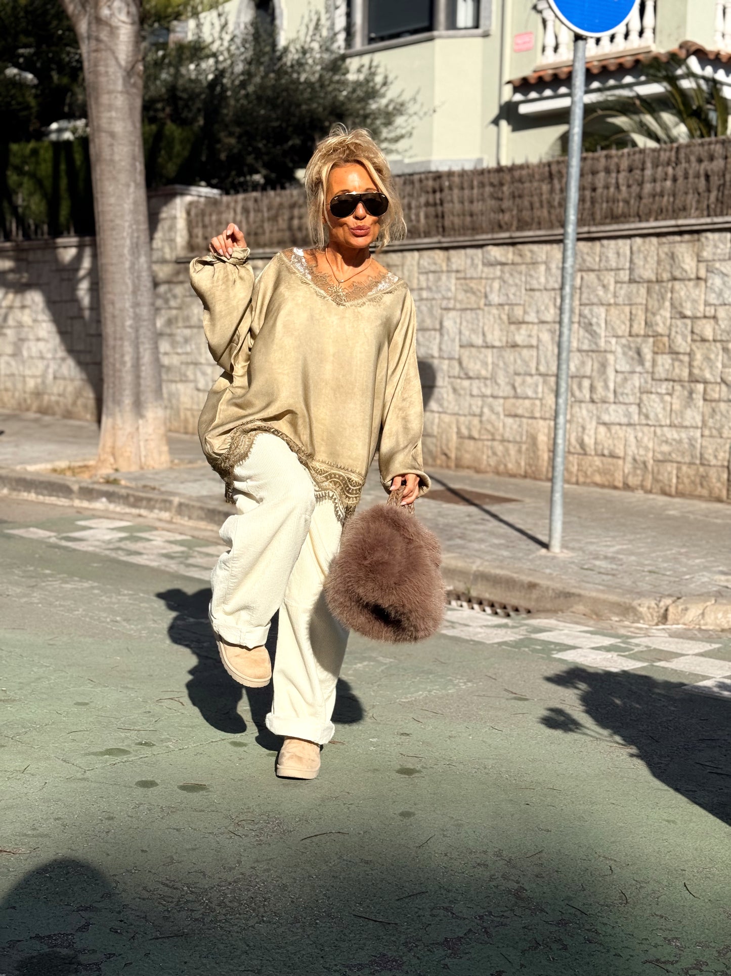 BLUSA OVERSIZE LENCERO PAULA MULTICOLOR