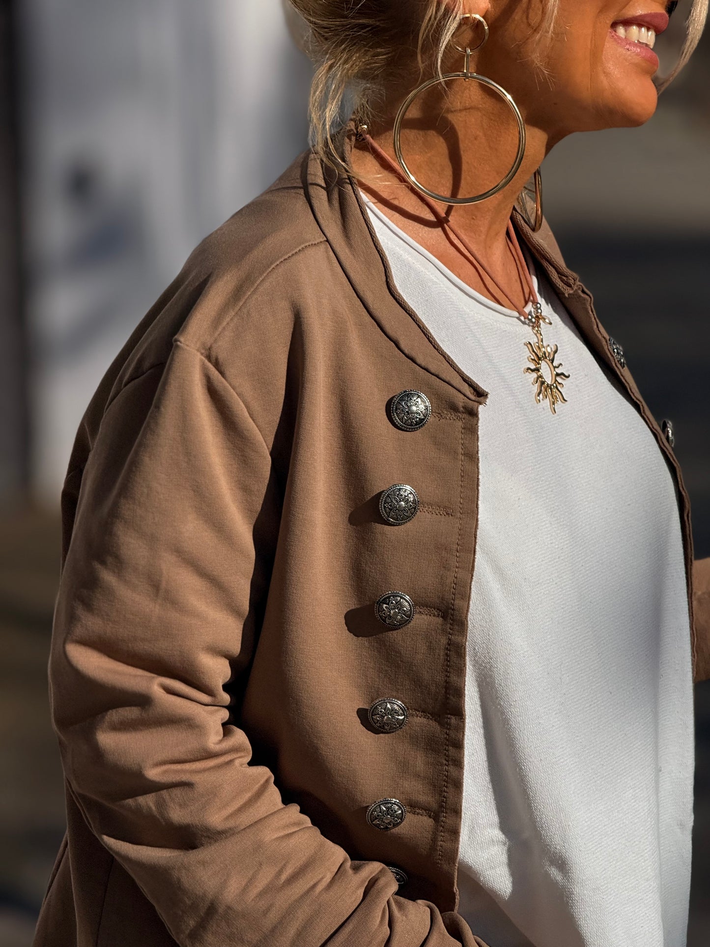 CHAQUETA KAREEN EN CAMEL