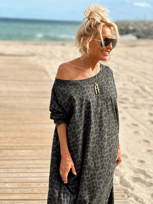 VESTIDO OVERSIZE LEOPARDO GRIS