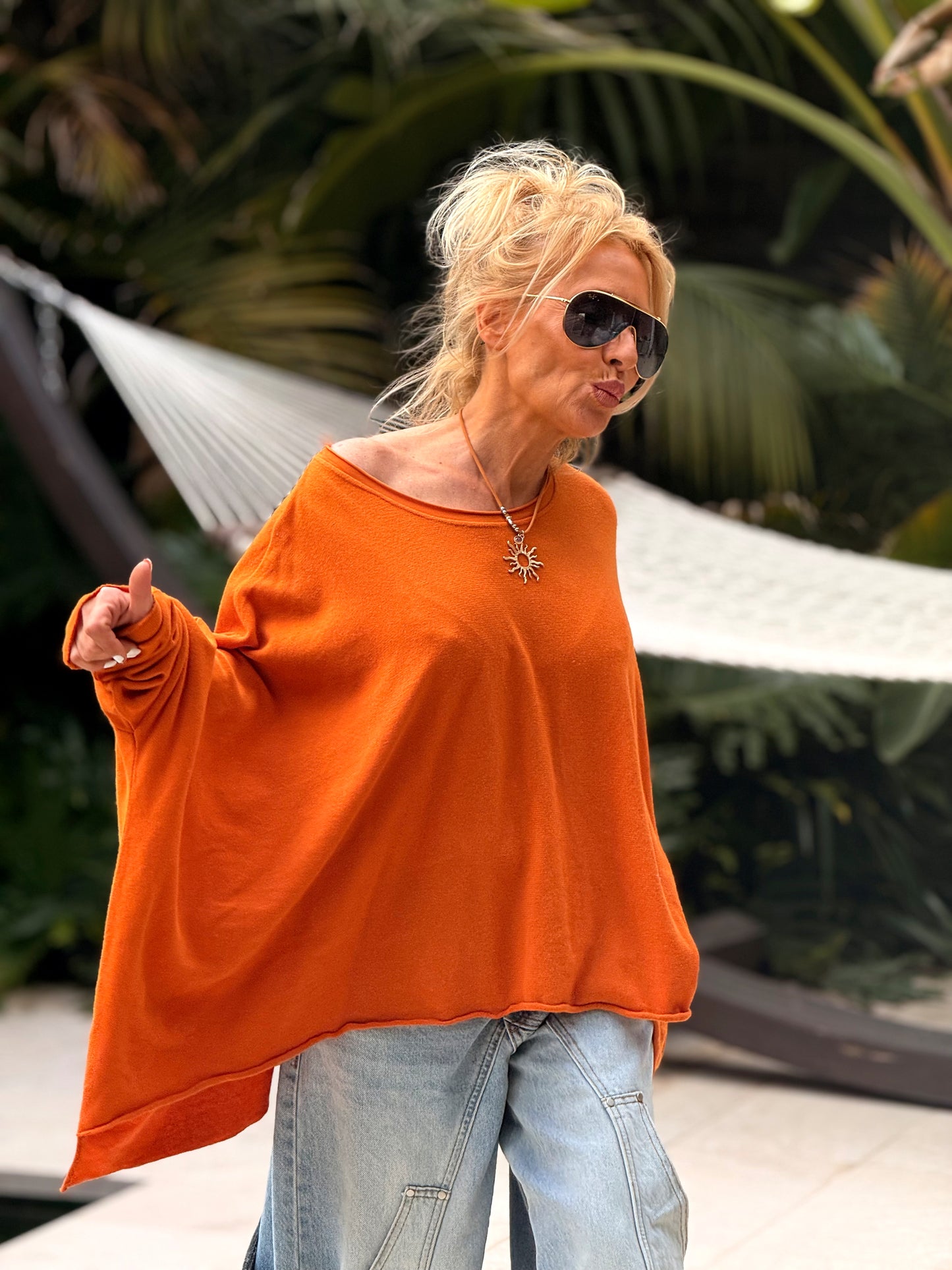 CAMISETA DESGASTADA SUPER OVERSIZE DANI MULTICOLOR