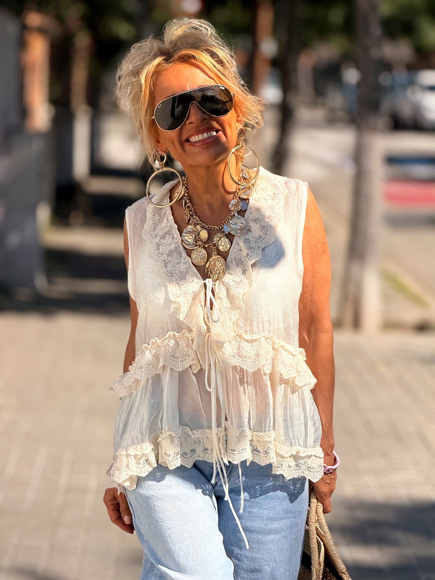 TOP-BLUSA ENCAJE VAINILLA