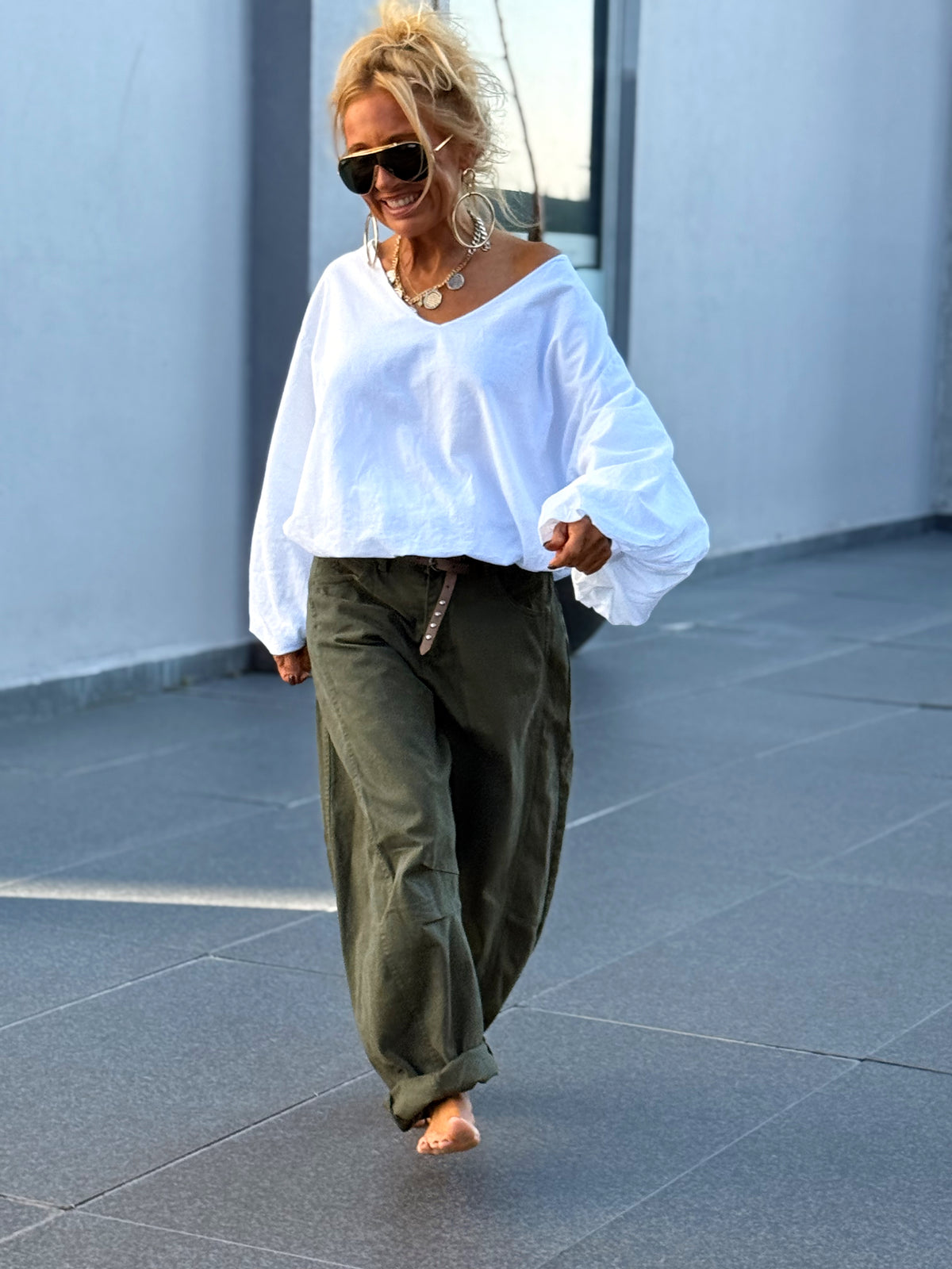 PANTALON CON CINTURÓN ANGELA MULTICOLOR