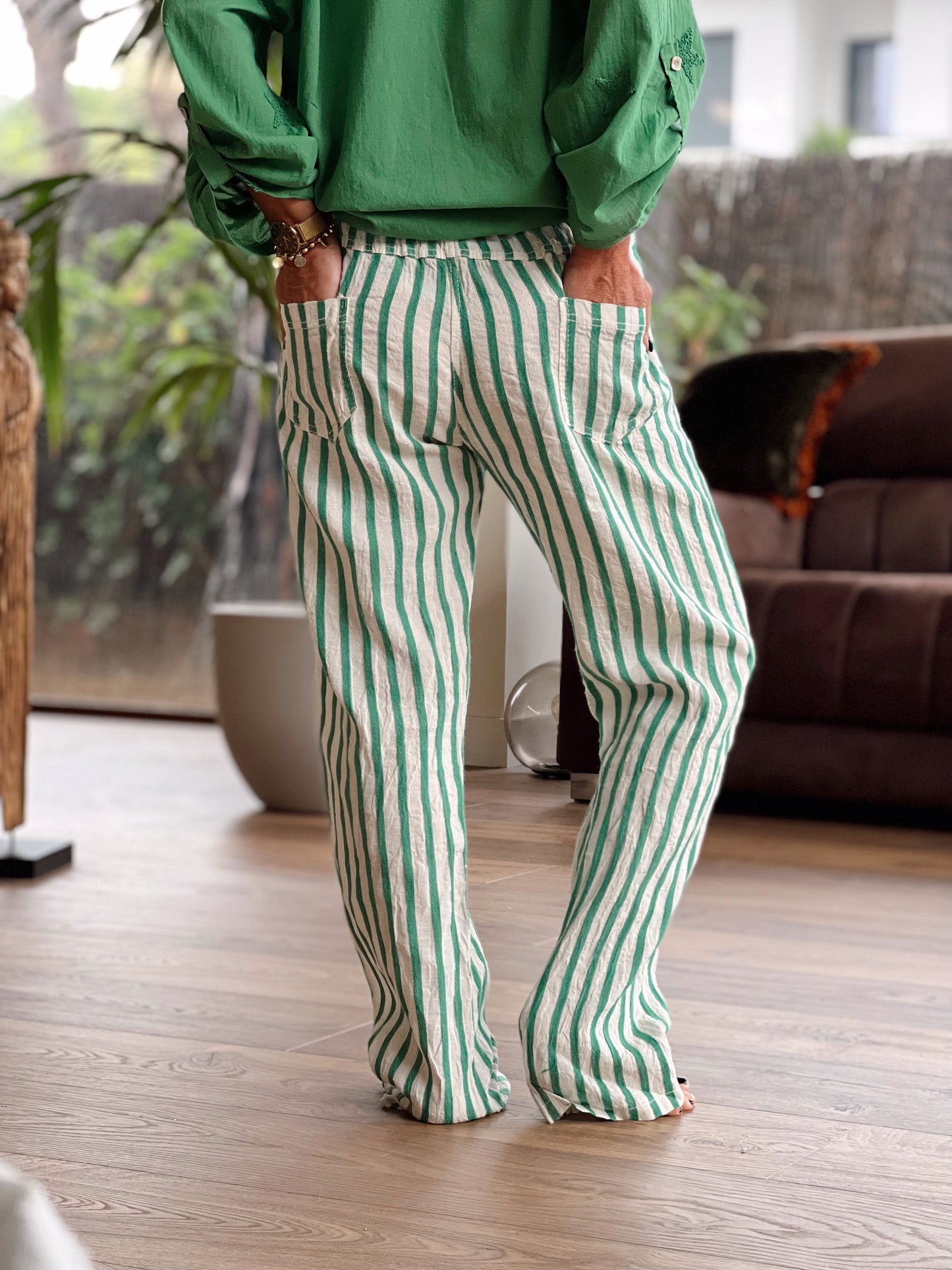 PANTALON RAYAS CON CINTURÓN VERDE