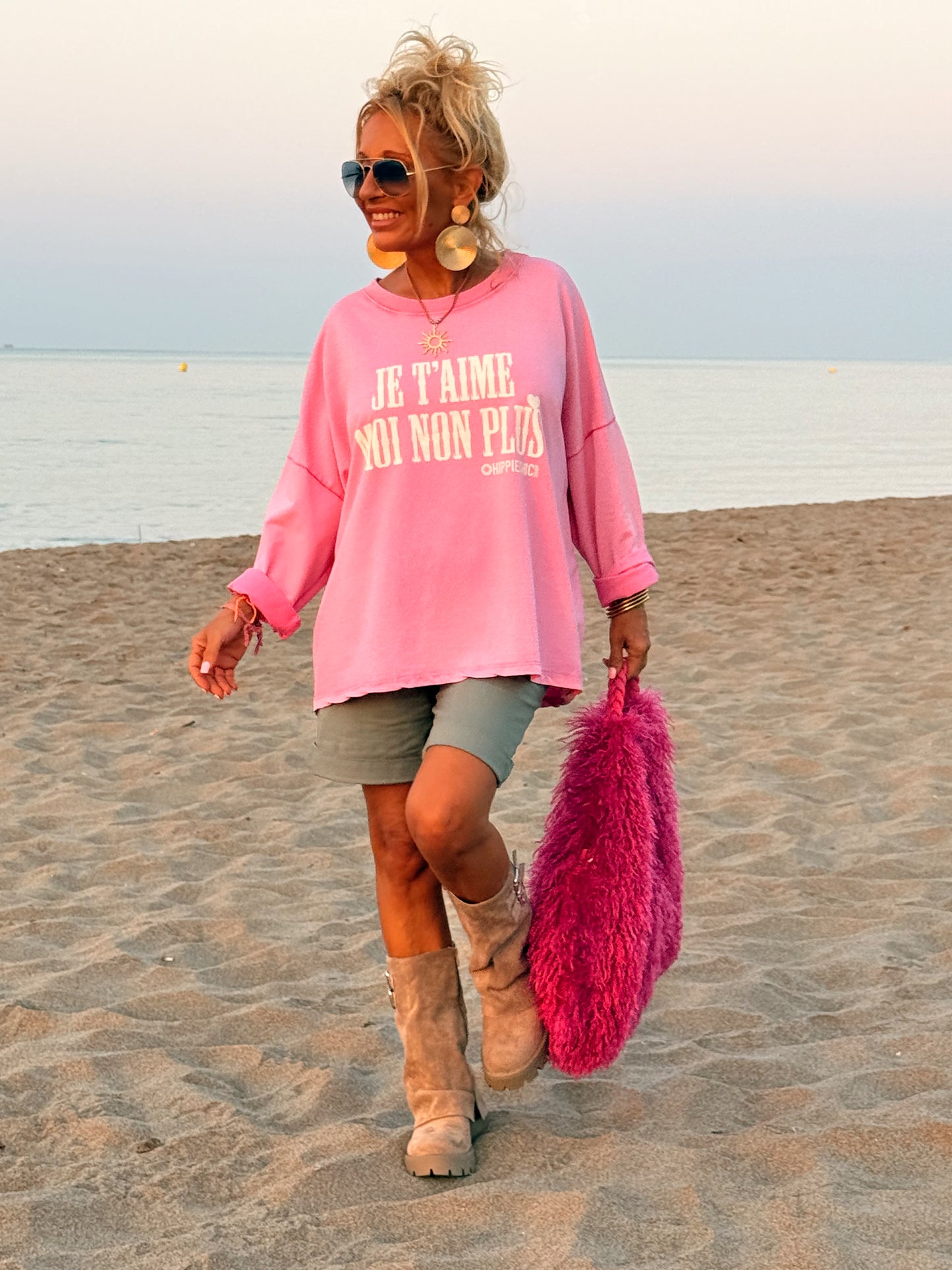 SUDADERA OVERSIZE JE T’AIME MOI NON PLUS MULTICOLOR