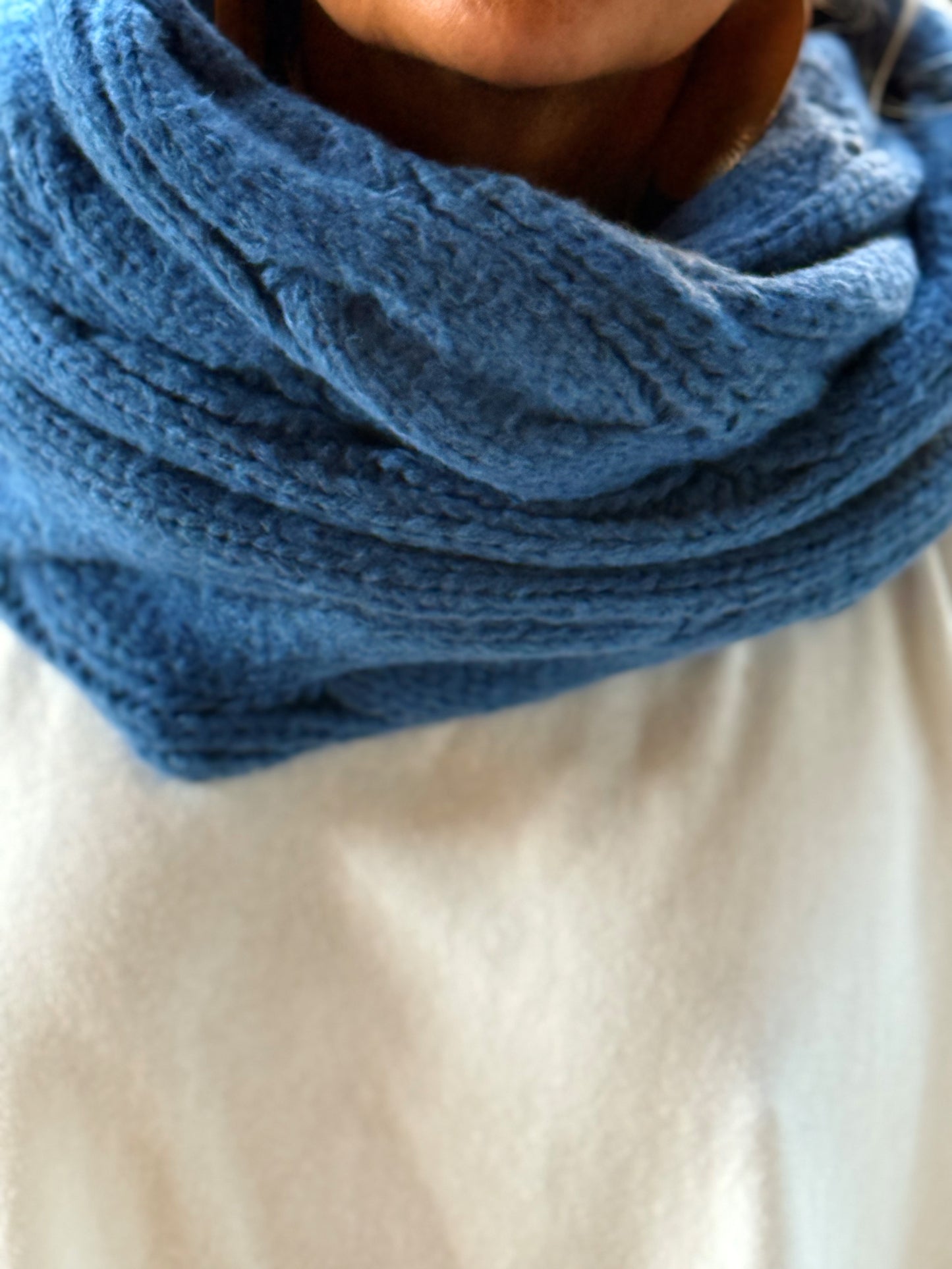 BUFANDA CUELLO DE PUNTO TRENZADO  MULTICOLOR