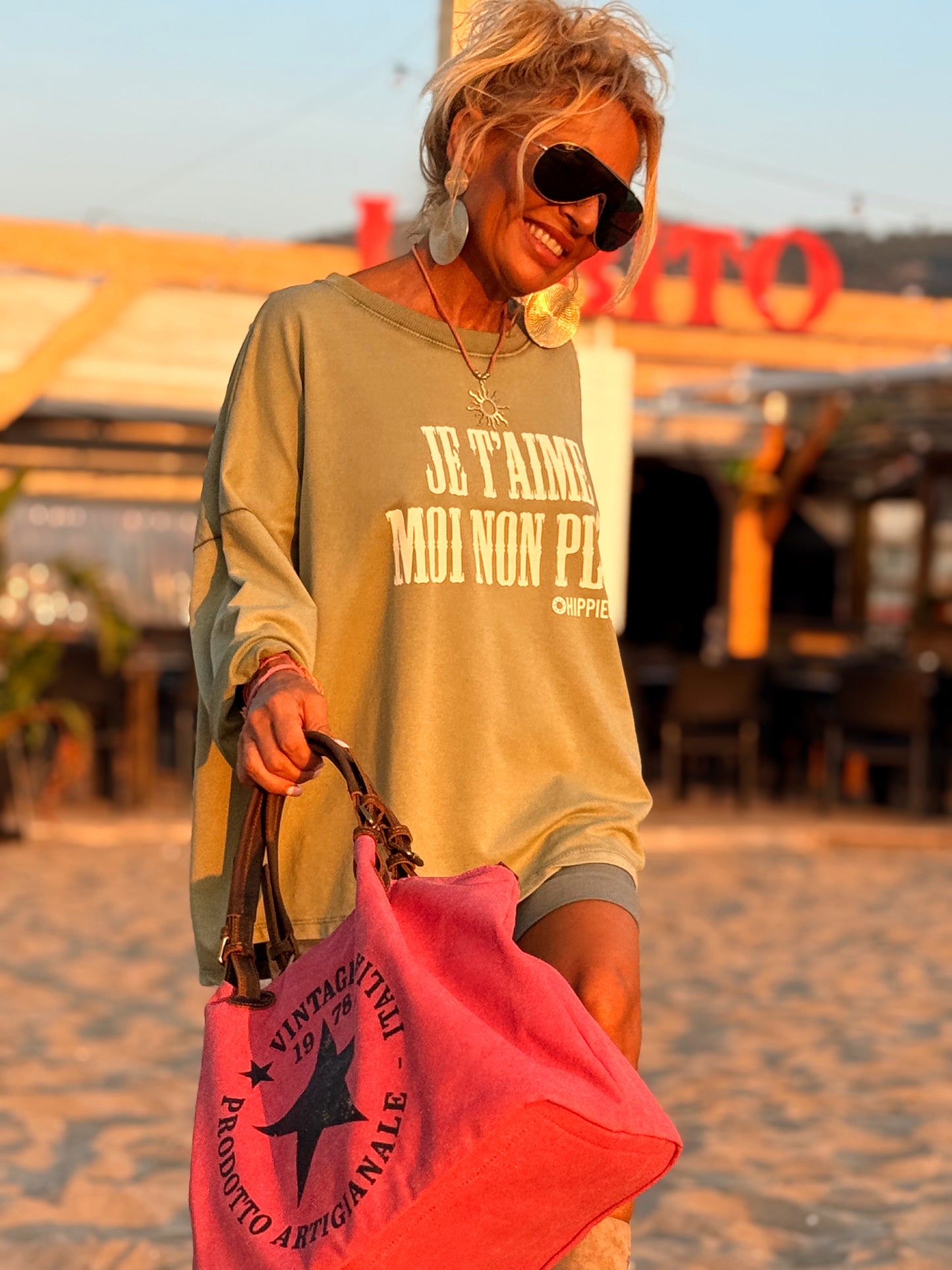 SUDADERA OVERSIZE JE T’AIME MOI NON PLUS MULTICOLOR