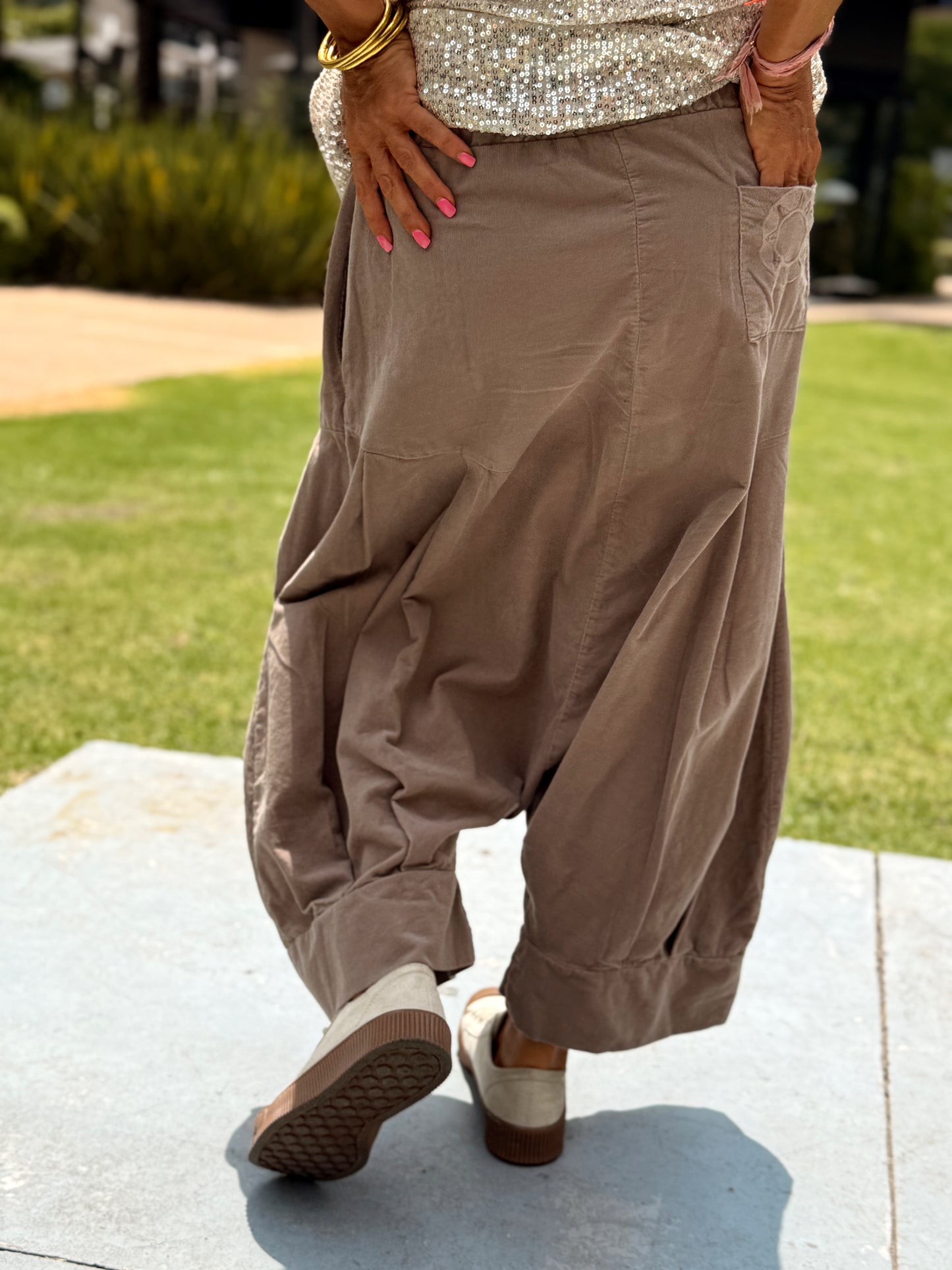 PANTALONES PANA CROPPED BAGGY OVERSIZE MULTICOLOR