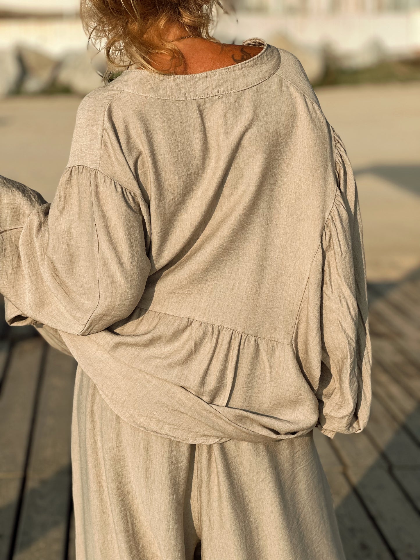 CONJUNTO OVERSIZE PANTALÓN-CAMISA NAËL BEIGE