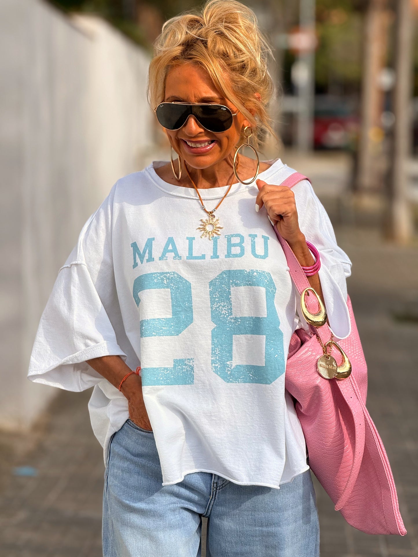 CAMISETA SUPER OVERSIZE DESGASTADA MALIBU MULTICOLOR
