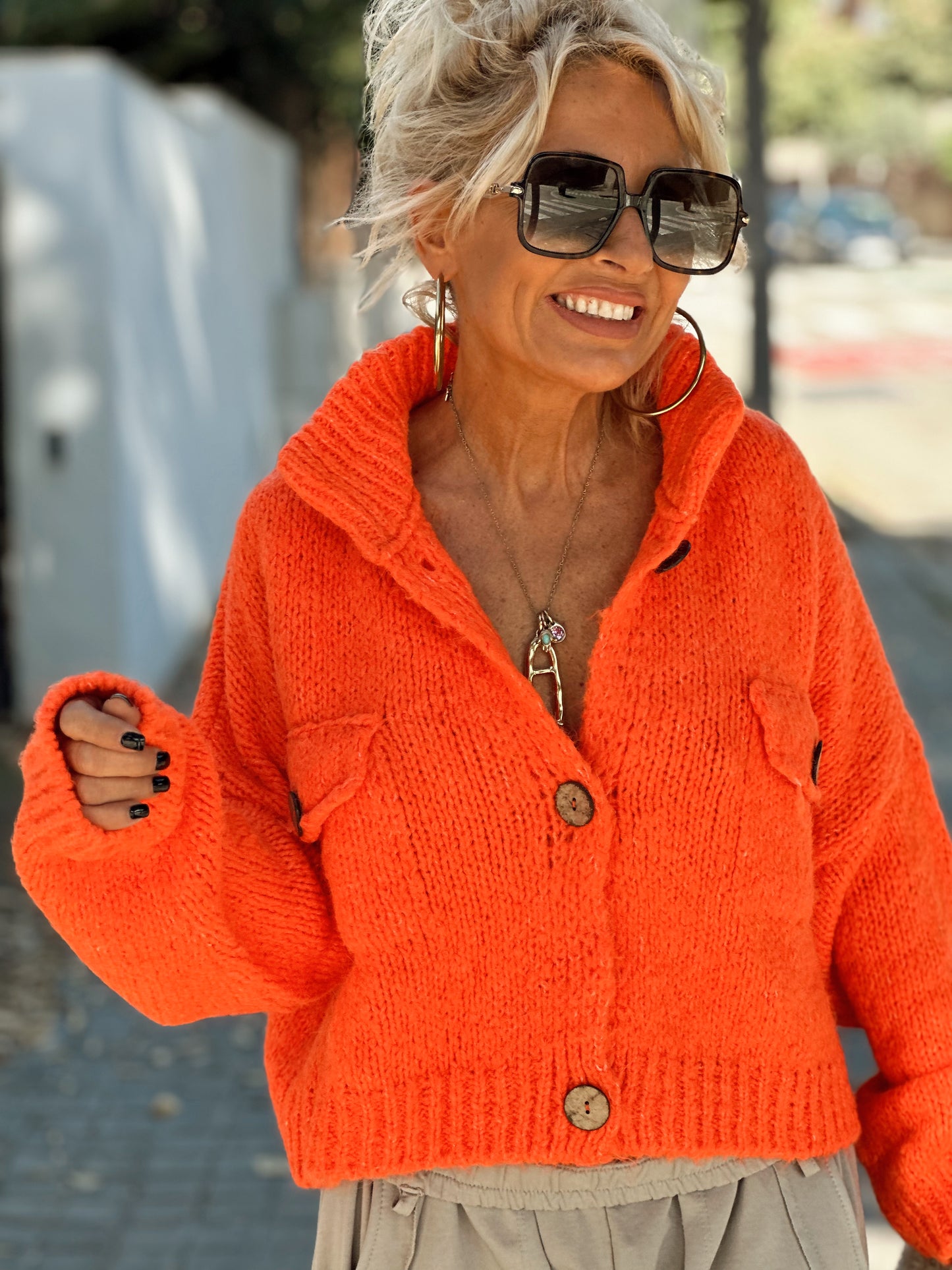 CHAQUETA DE PUNTO CROP-TOP NARANJA