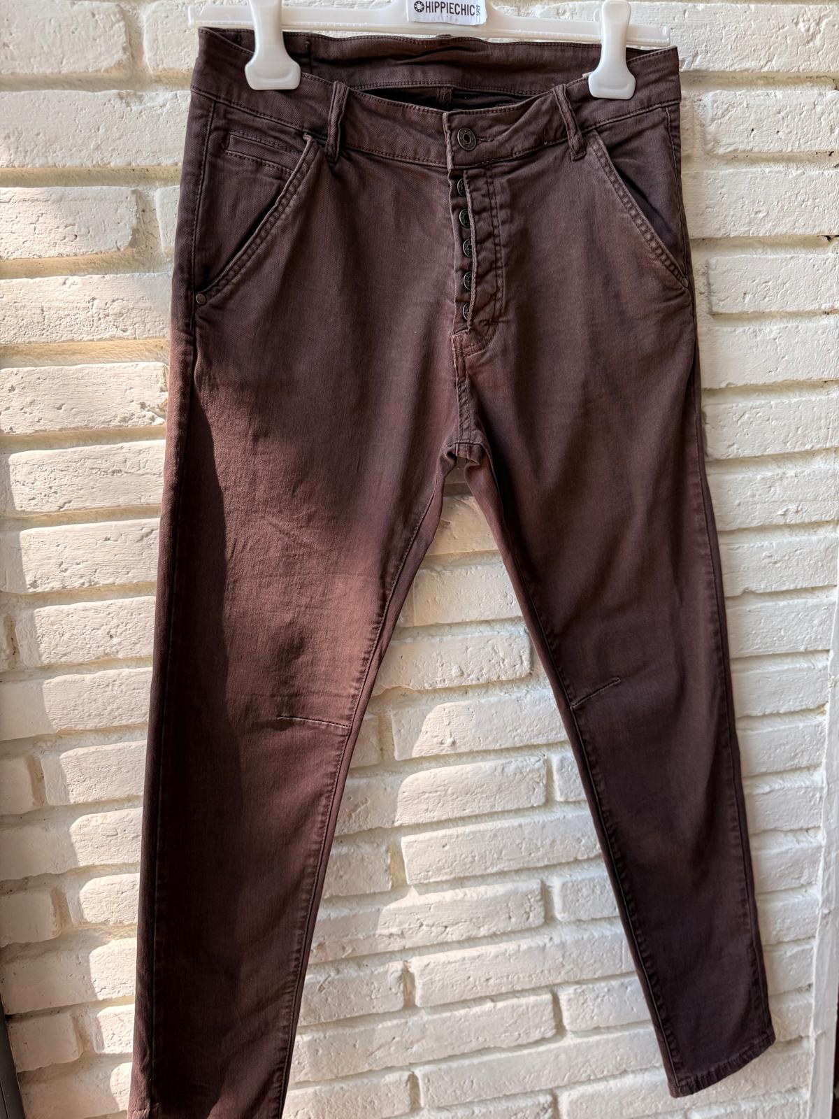 PANTALÓN BENI MARRÓN