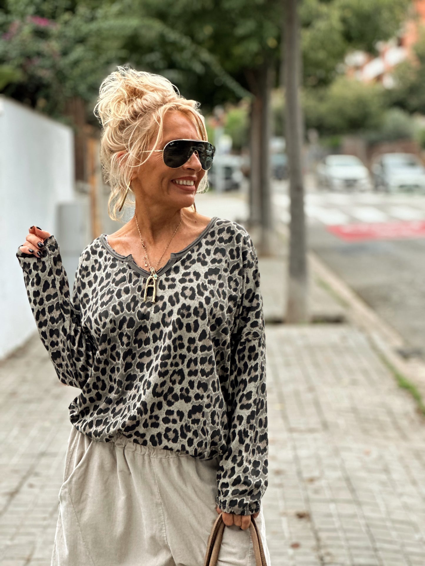 CAMISETA ANIMAL PRINT BEIGE