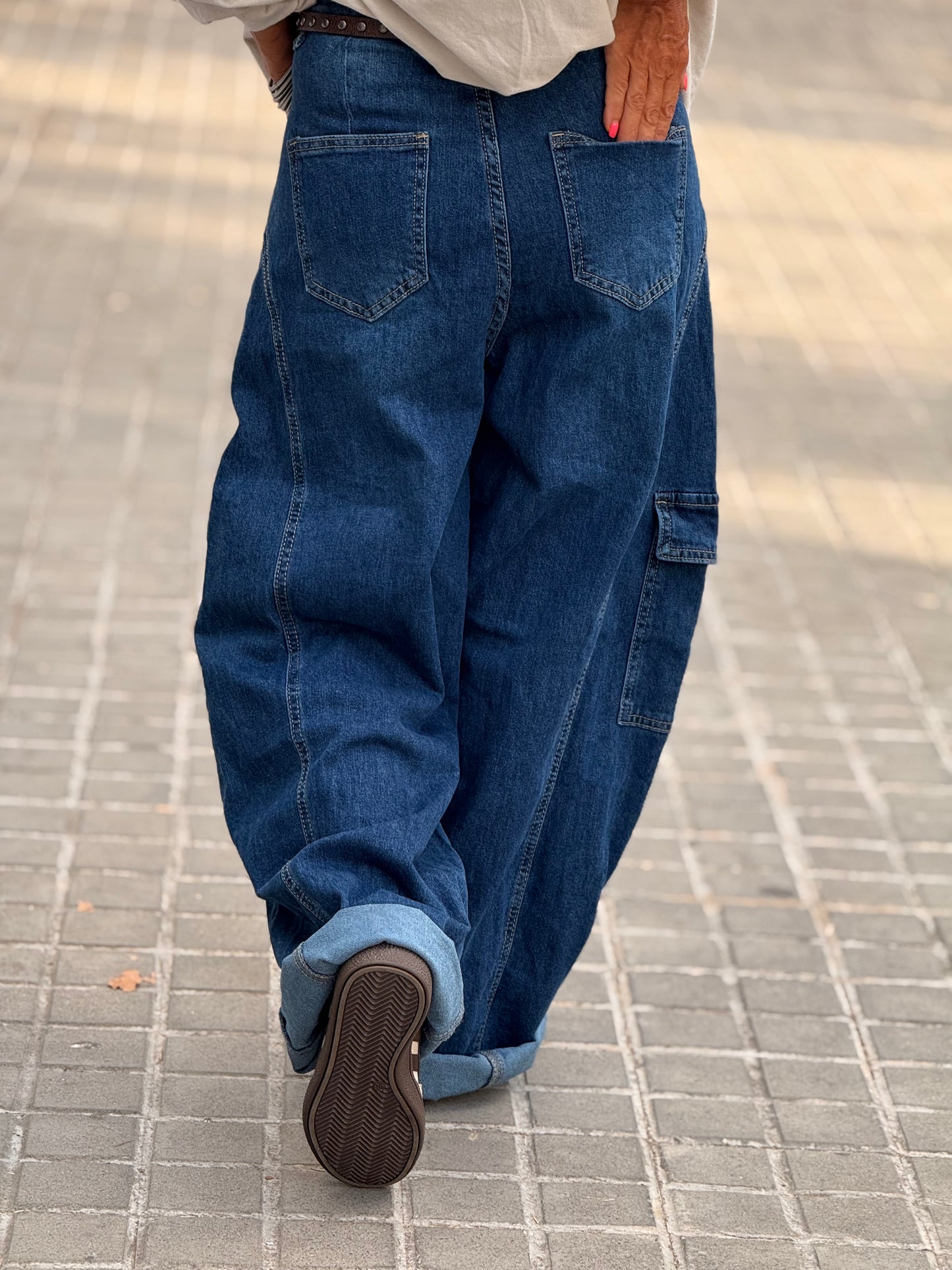 JEANS VAQUEROS CON BOLSILLO Y CINTURÓN 826125JC TEJANO