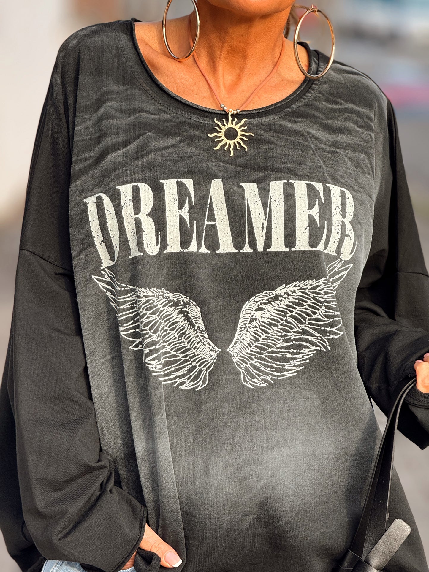 CAMISETA DESGASTADA DREAMER MULTICOLOR