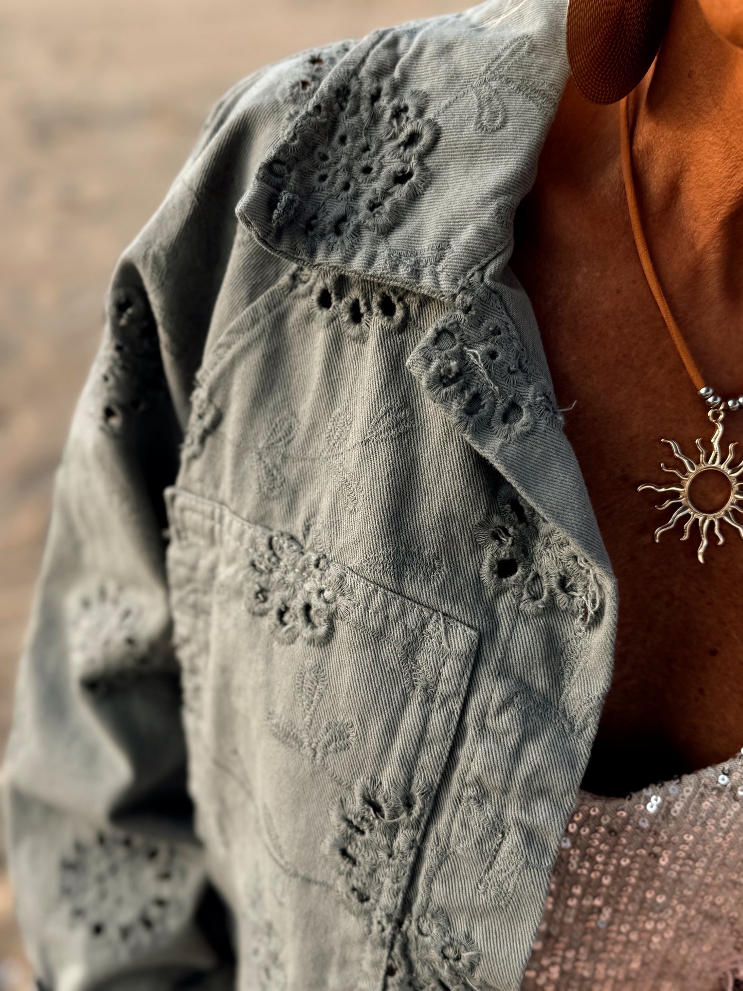 CAZADORA CORTA CROCHET KAKI