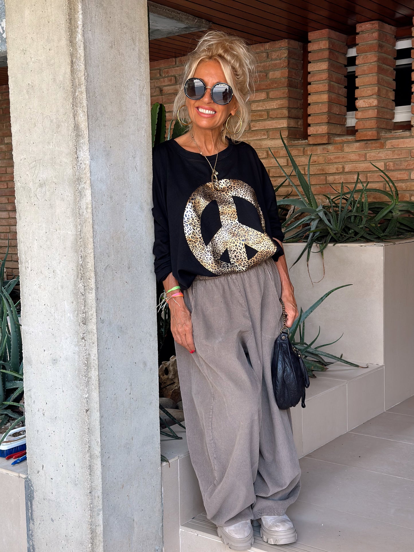 PANTALON  DE PANA OVERSIZE FIONA TOPO