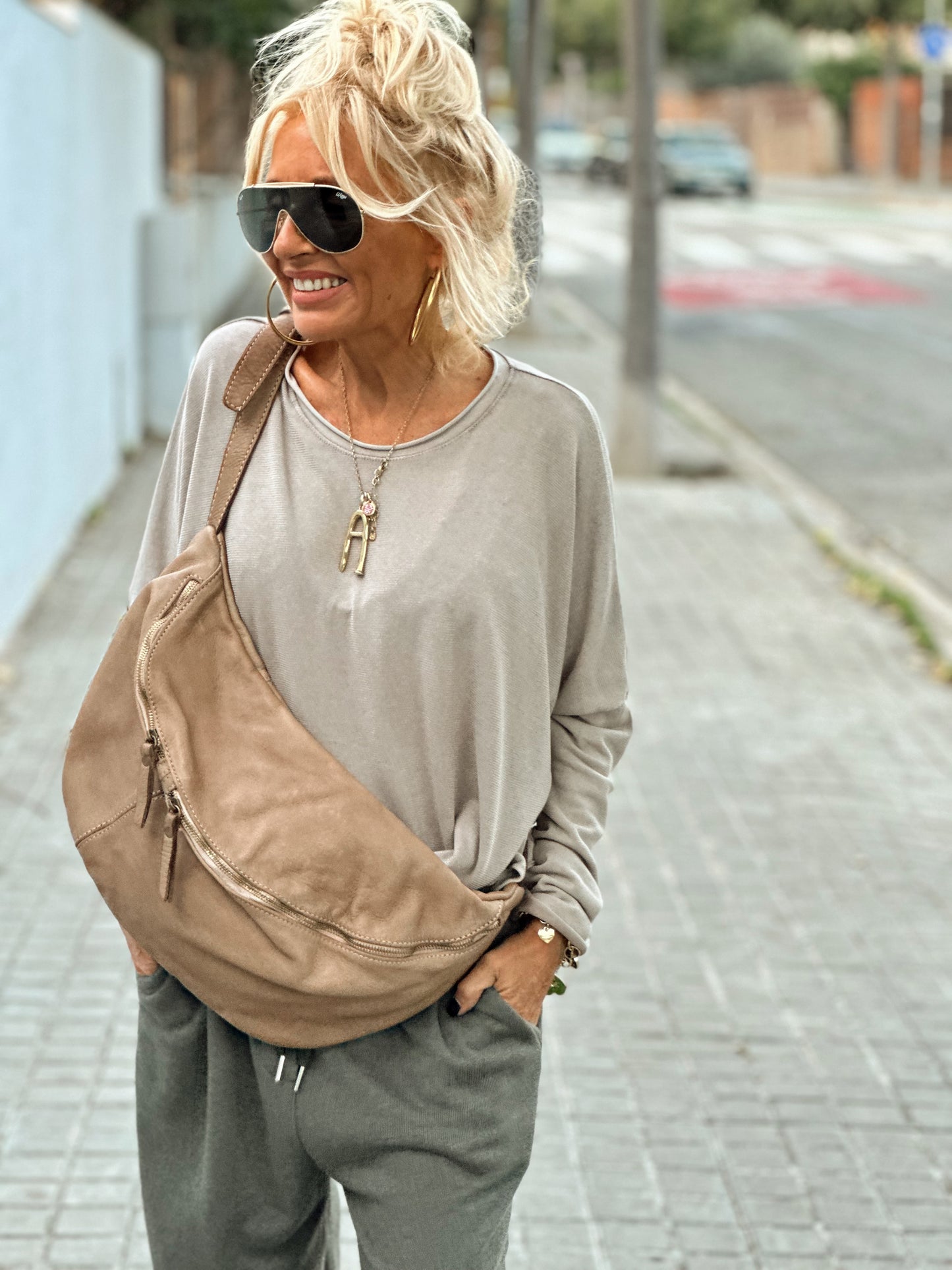 CAMISETA DESGASTADA DANI BEIGE