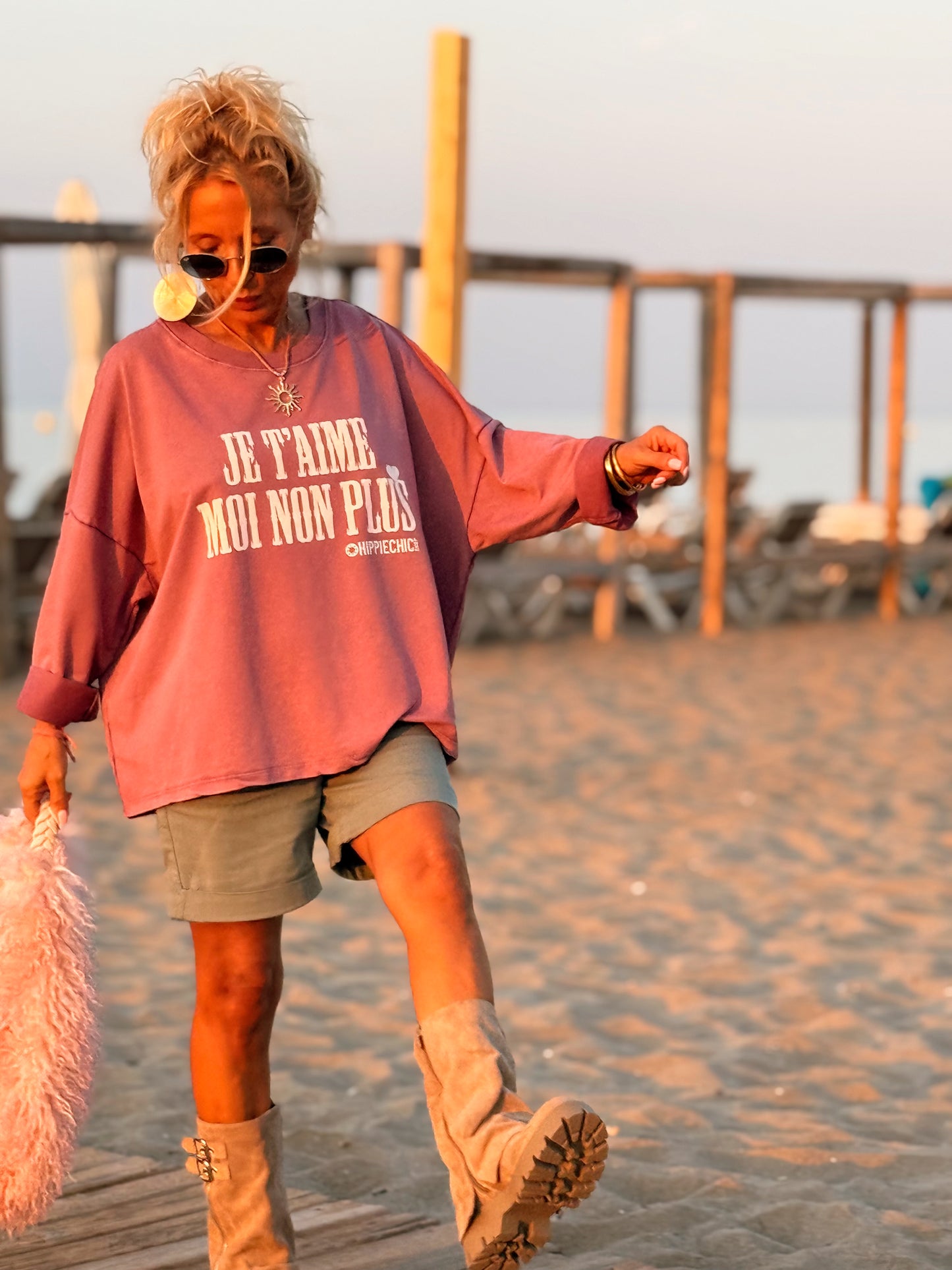 SUDADERA OVERSIZE JE T’AIME MOI NON PLUS MULTICOLOR