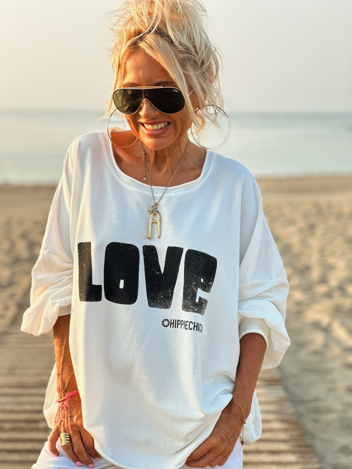 SUDADERA OVERSIZE LOVE BLANCO