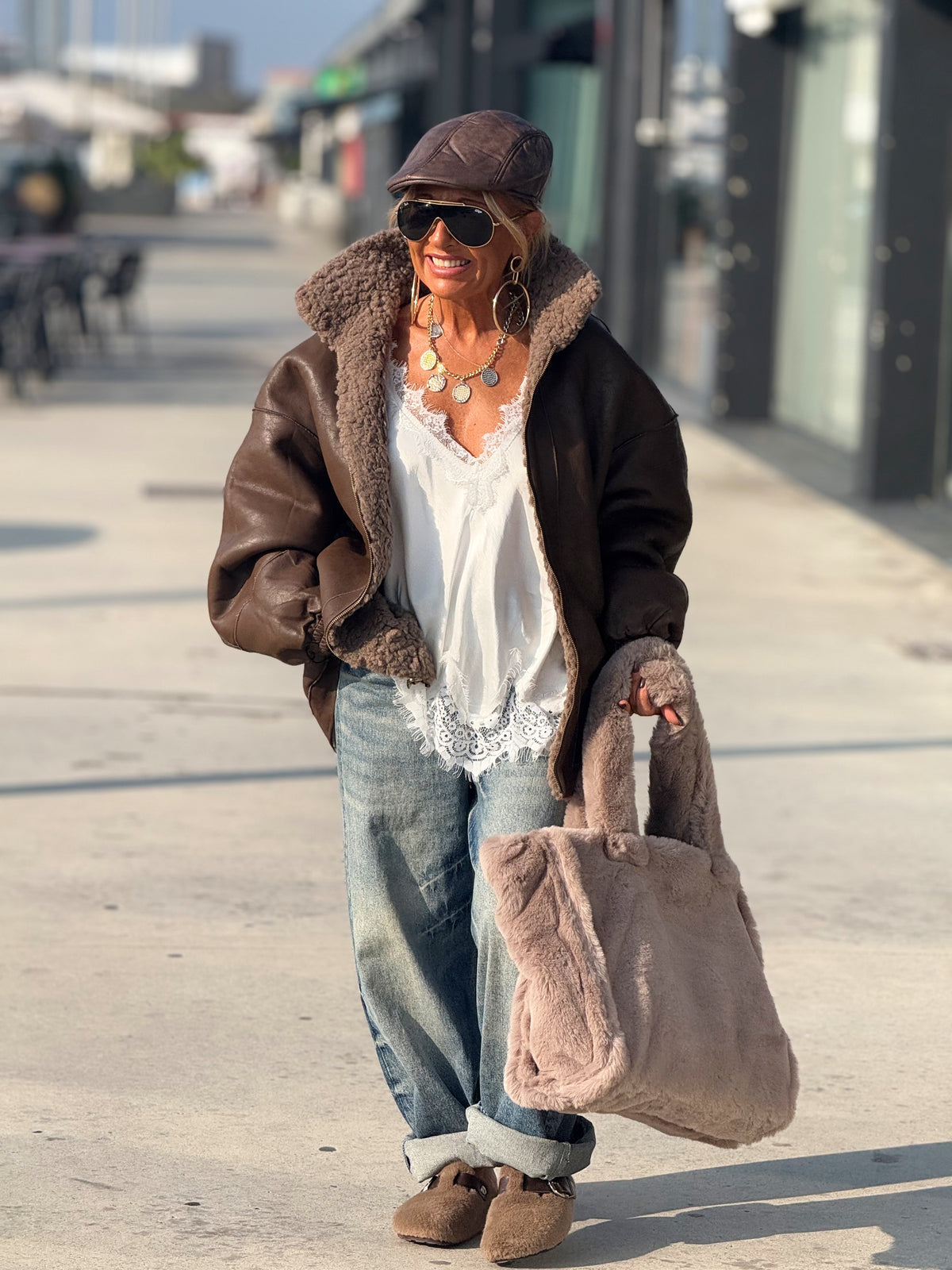 CHAQUETA OVERSIZE REVERSIBLE MOKA