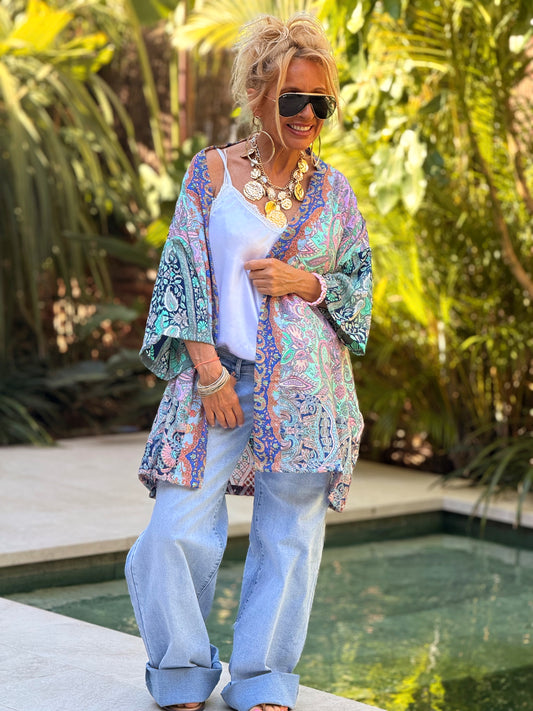 KIMONO CORTO ESTAMPADO MULTICOLOR