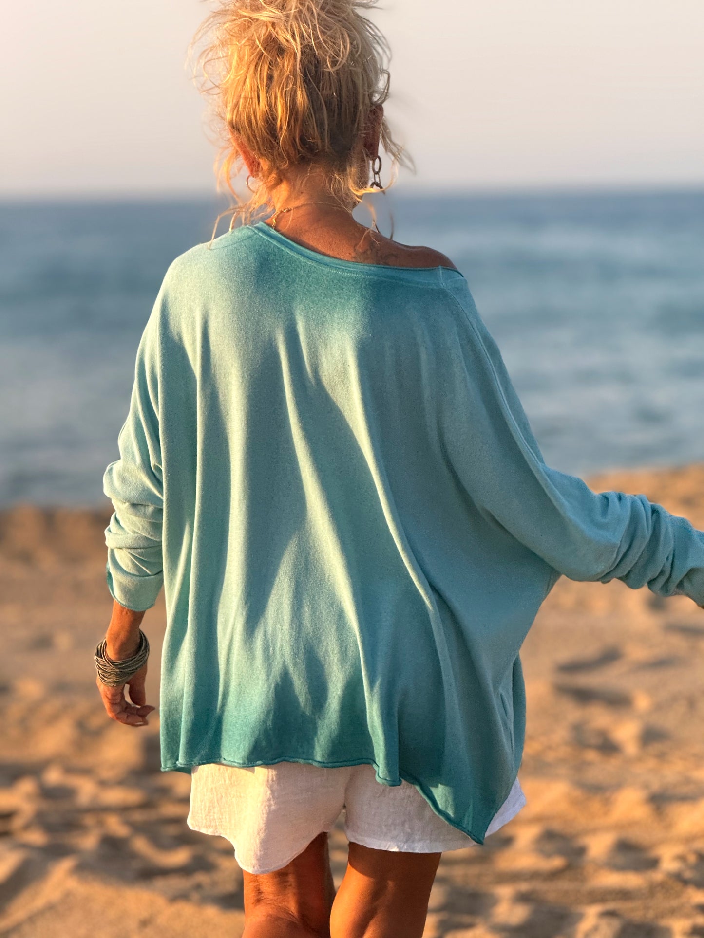 CAMISETA DESGASTADA SUPER OVERSIZE DANI MULTICOLOR