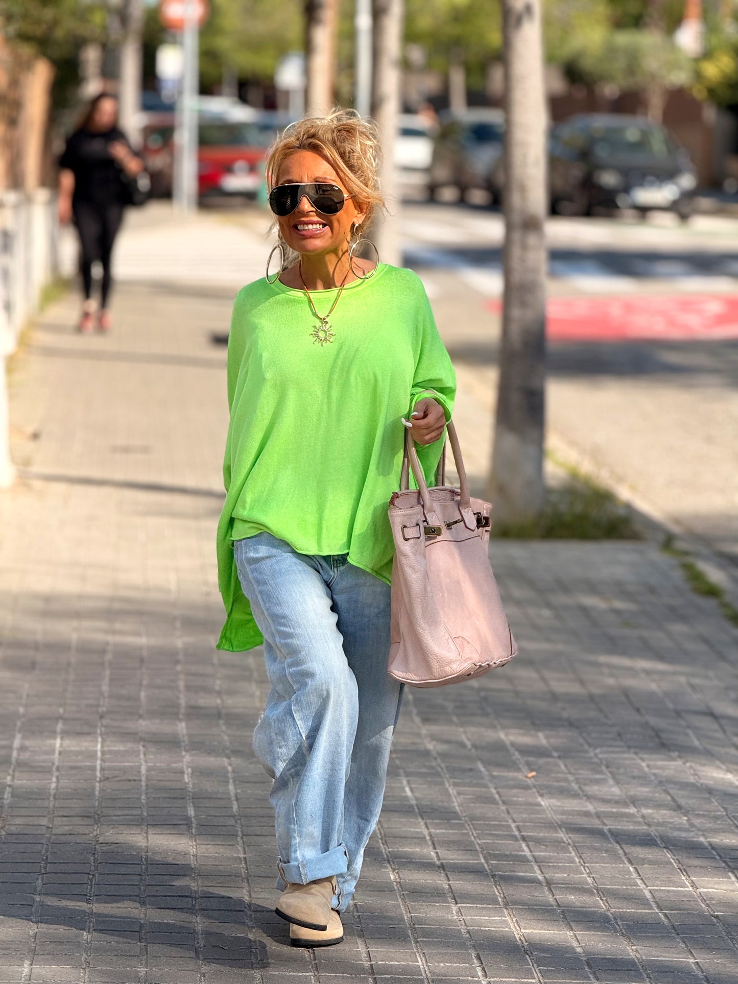 CAMISETA-SUDADERA SUPER OVERSIZE DANI NÉON MULTICOLOR