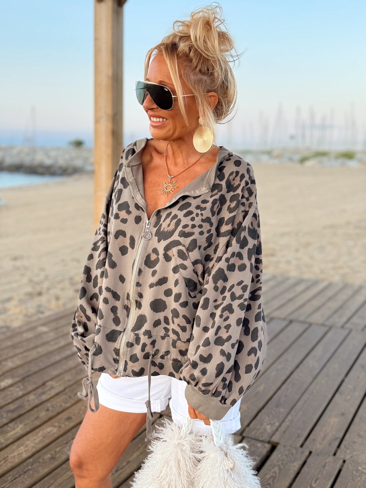 BOMBER OVERSIZE ANIMAL PRINT TOPO