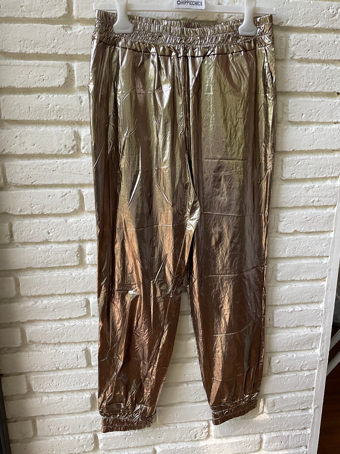 PANTALÓN CON BRILLO MULTICOLOR