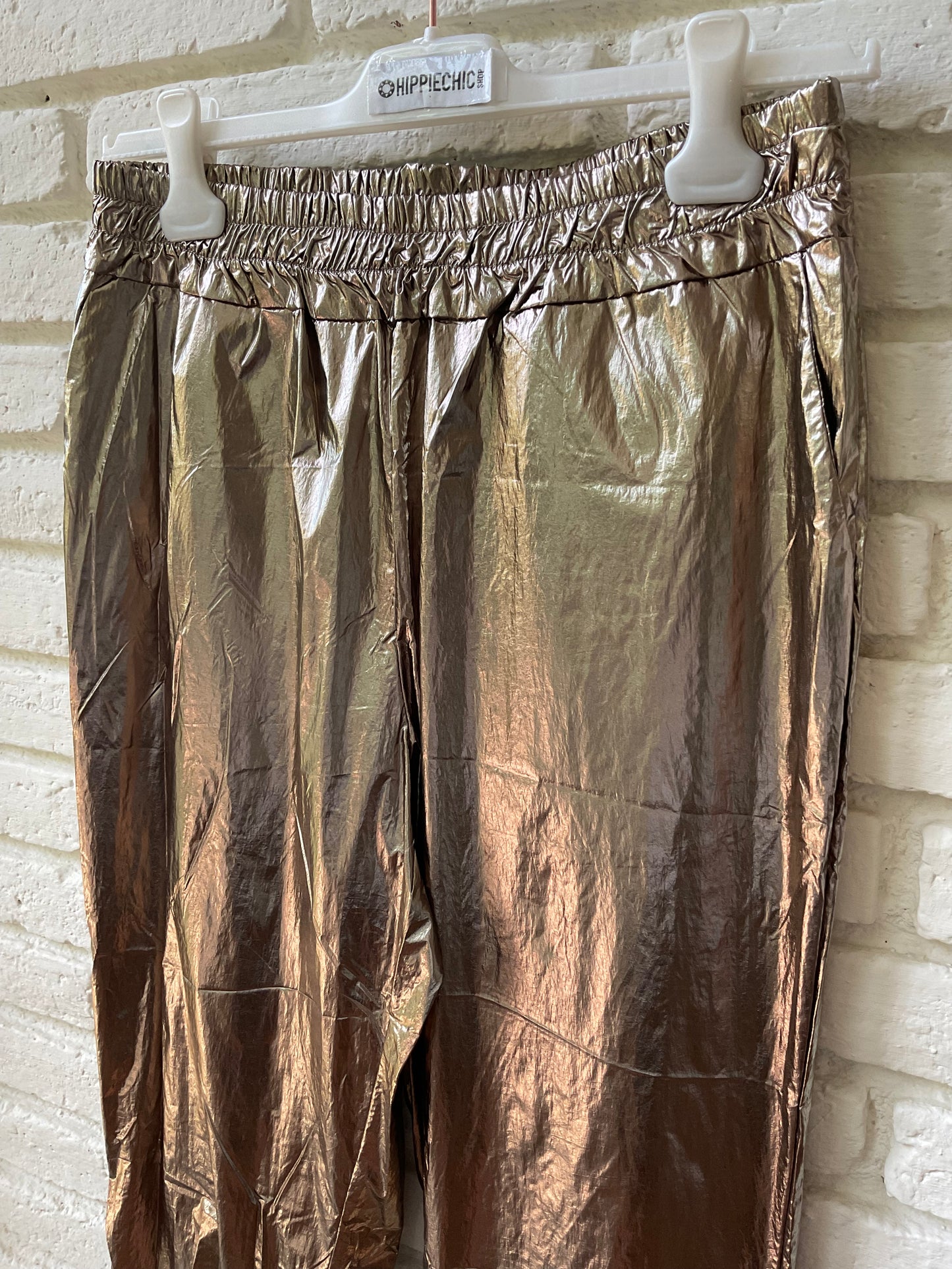 PANTALÓN CON BRILLO MULTICOLOR