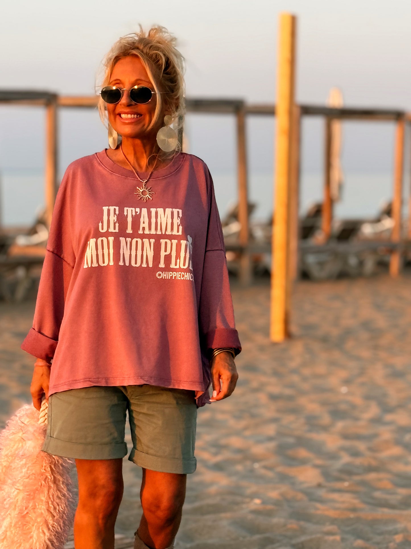 SUDADERA OVERSIZE JE T’AIME MOI NON PLUS MULTICOLOR