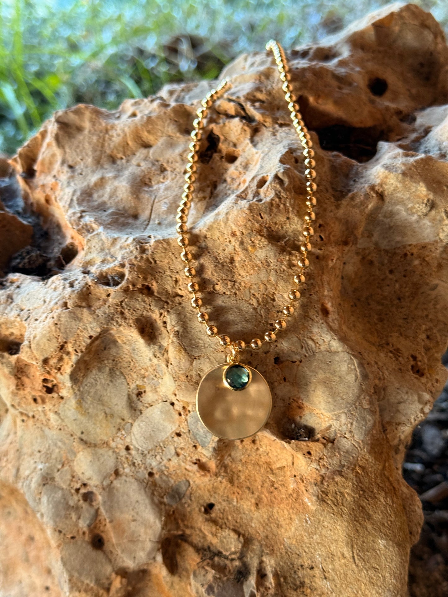 COLLAR LIBERTY CON BRILLANTE MULTICOLOR