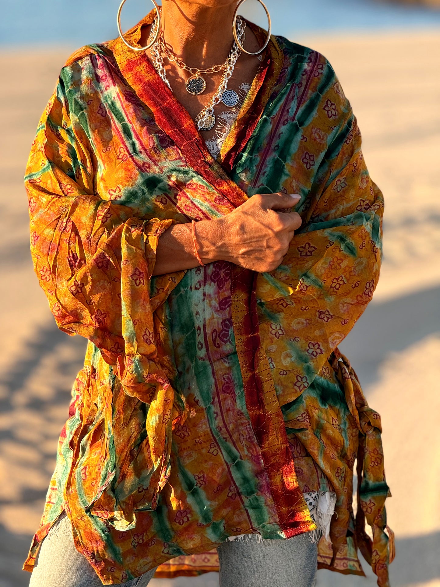 KIMONO CORTO ESTAMPADO MANGA LARGA CREPE DE SEDA MULTICOLOR