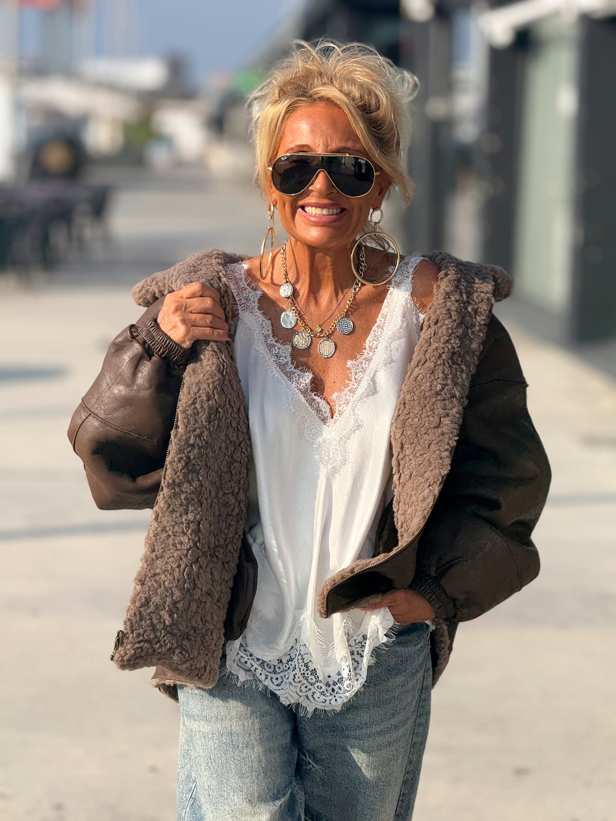 CHAQUETA OVERSIZE REVERSIBLE MOKA
