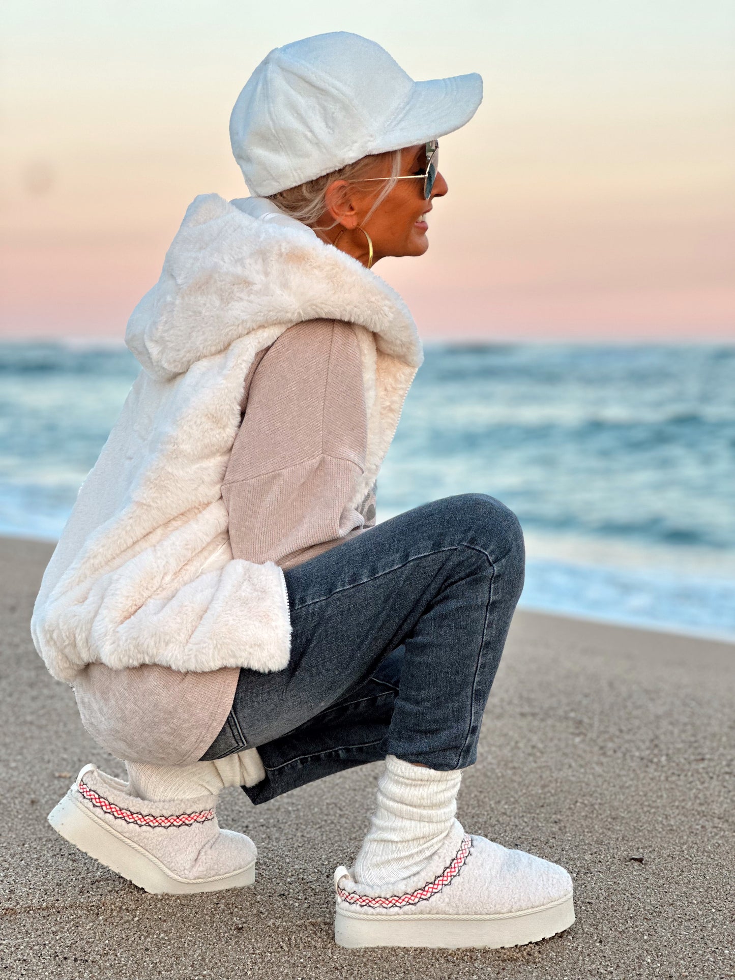 GORRA TERCIOPELO BLANCO