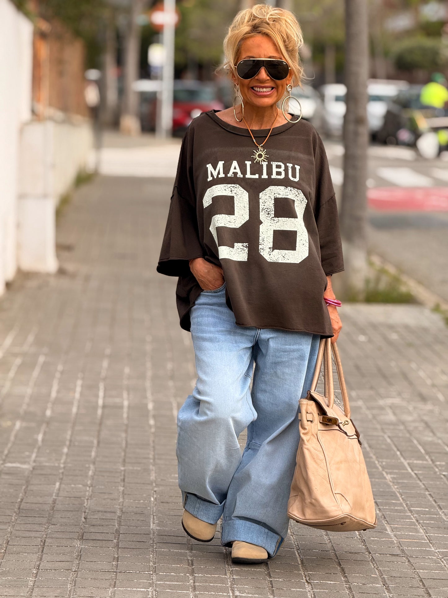 CAMISETA SUPER OVERSIZE DESGASTADA MALIBU MULTICOLOR