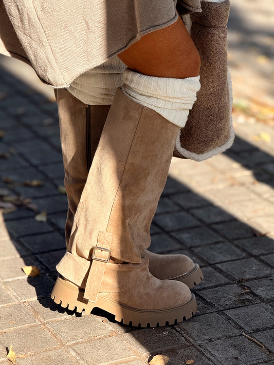BOTAS LARGO ANTE MOTERO BEIGE