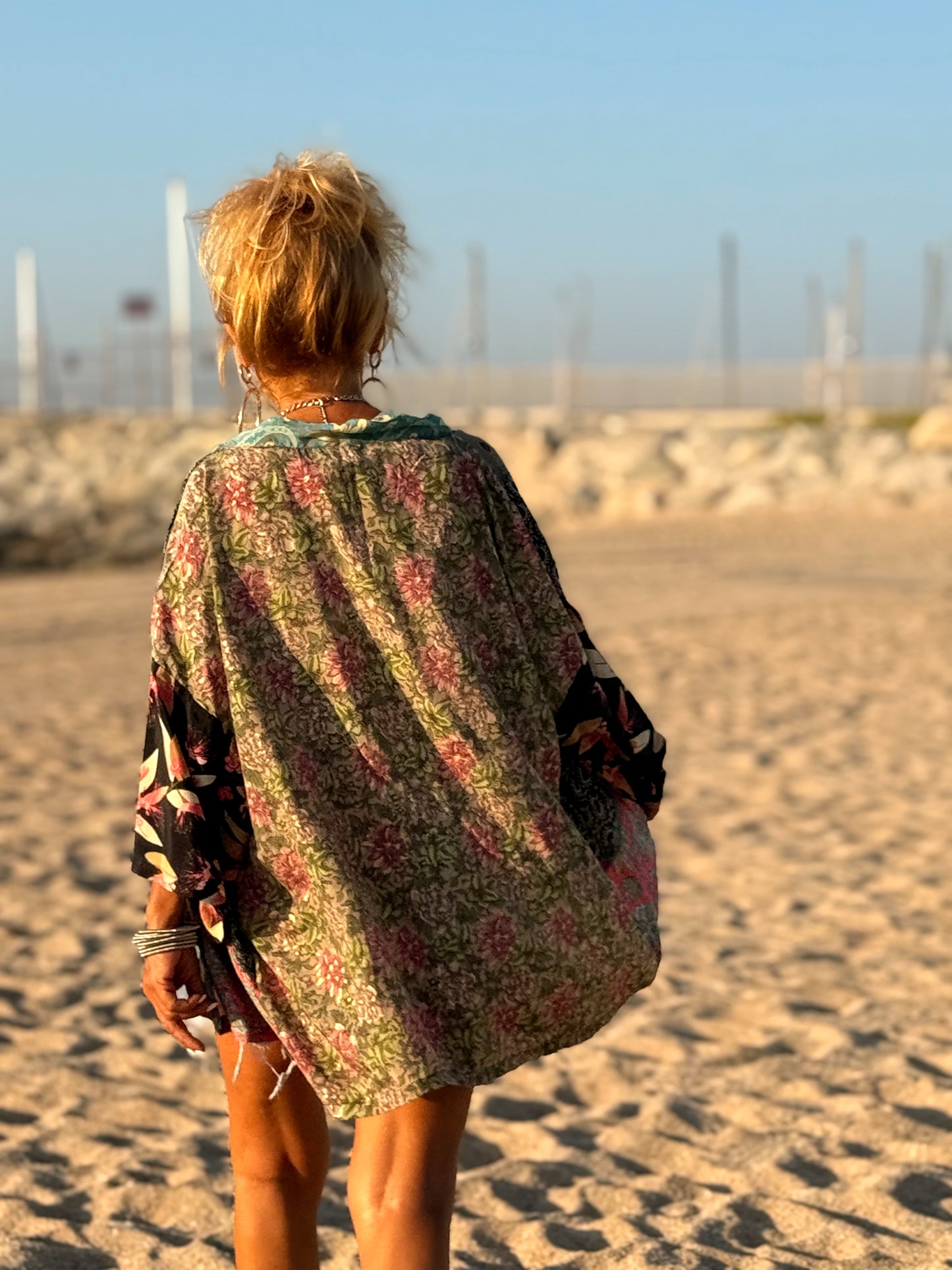 KIMONO CORTO ESTAMPADO MANGA 3/4 MULTICOLOR