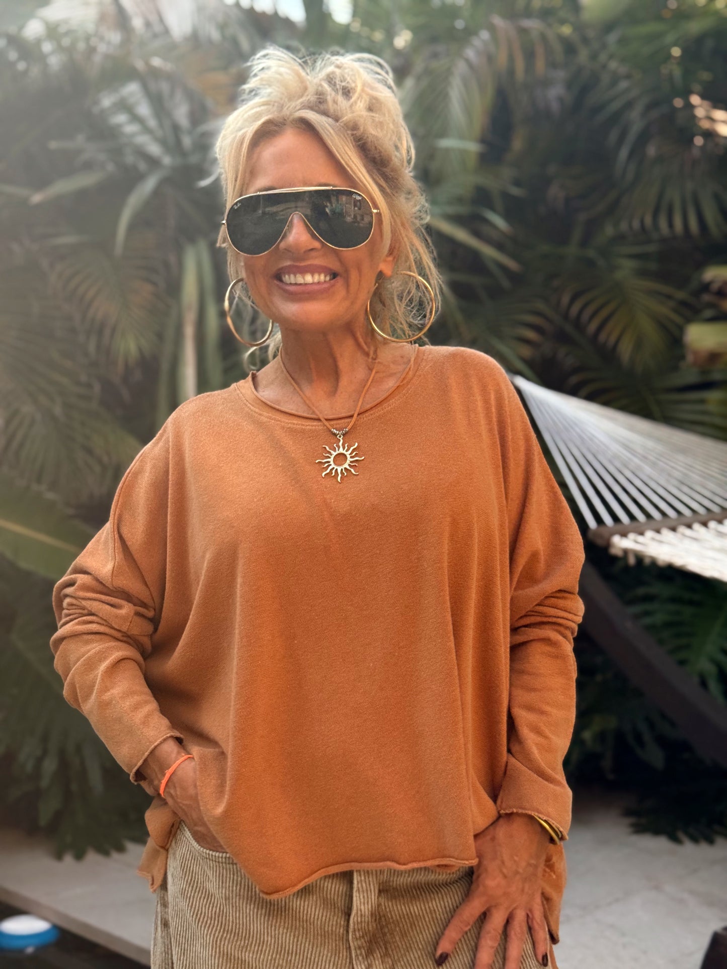 CAMISETA DESGASTADA OVERSIZE DANI MULTICOLOR